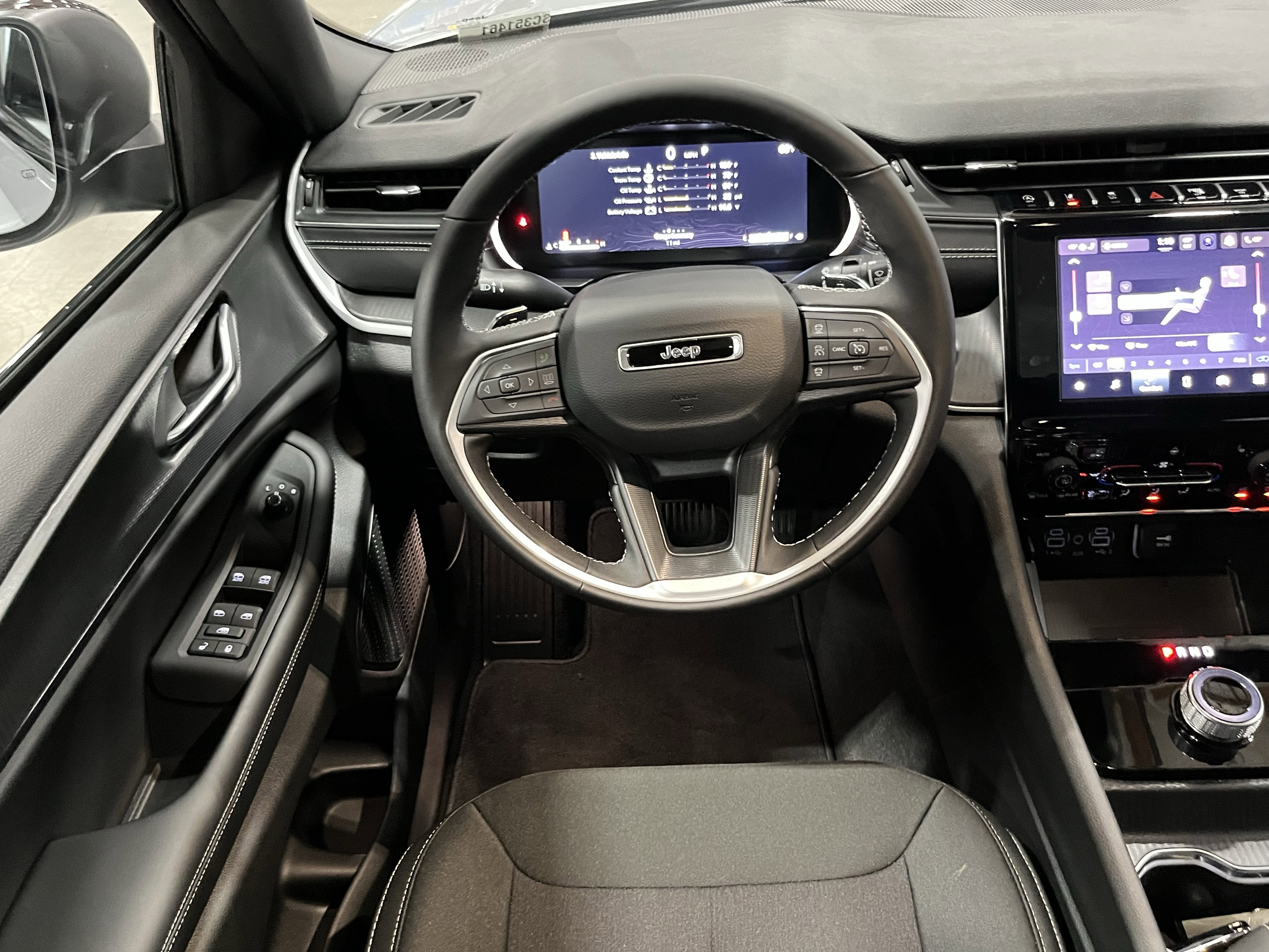 2025 Jeep Grand Cherokee Laredo X