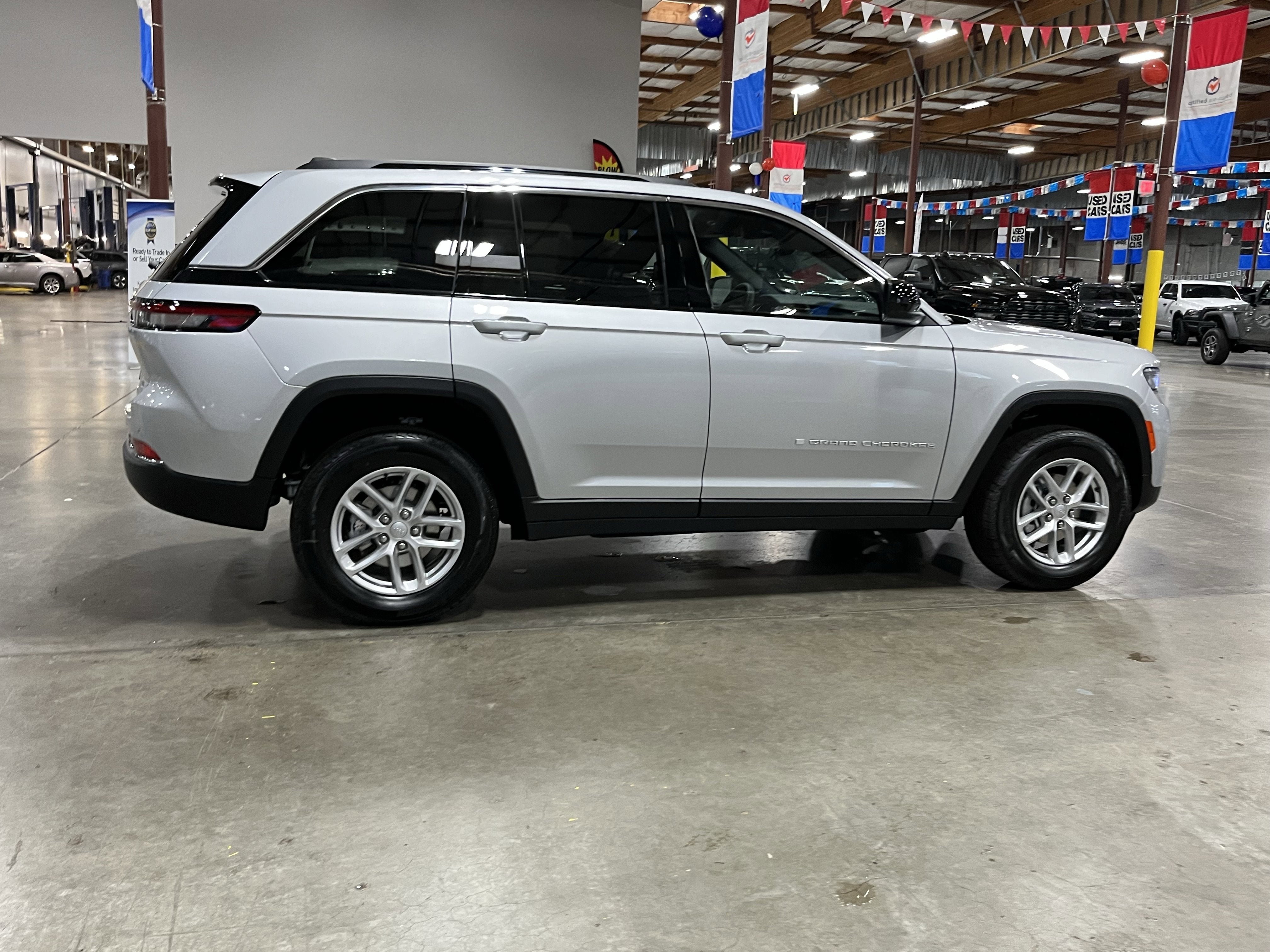 2025 Jeep Grand Cherokee Laredo X