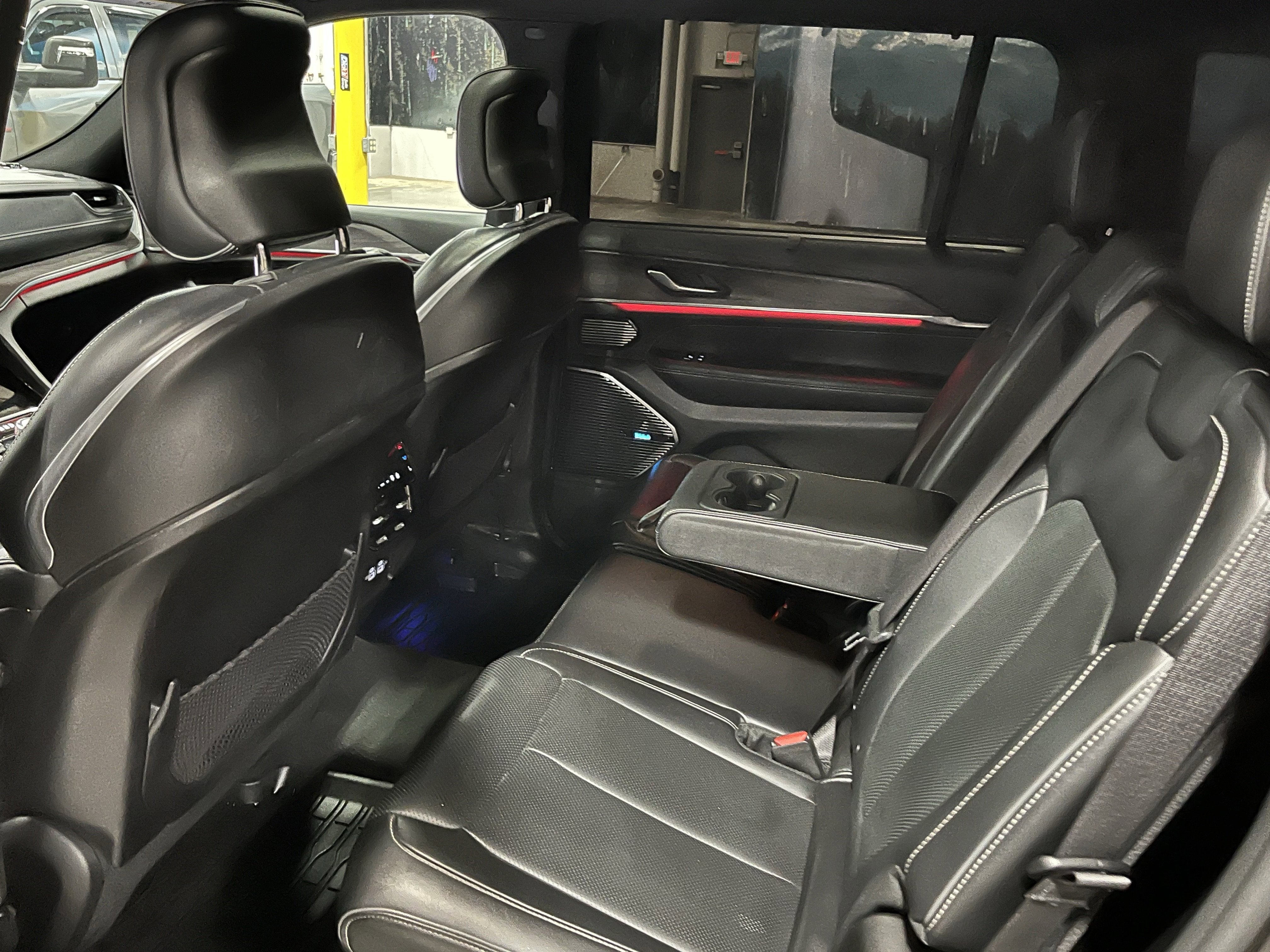 2022 Jeep Grand Cherokee L Overland