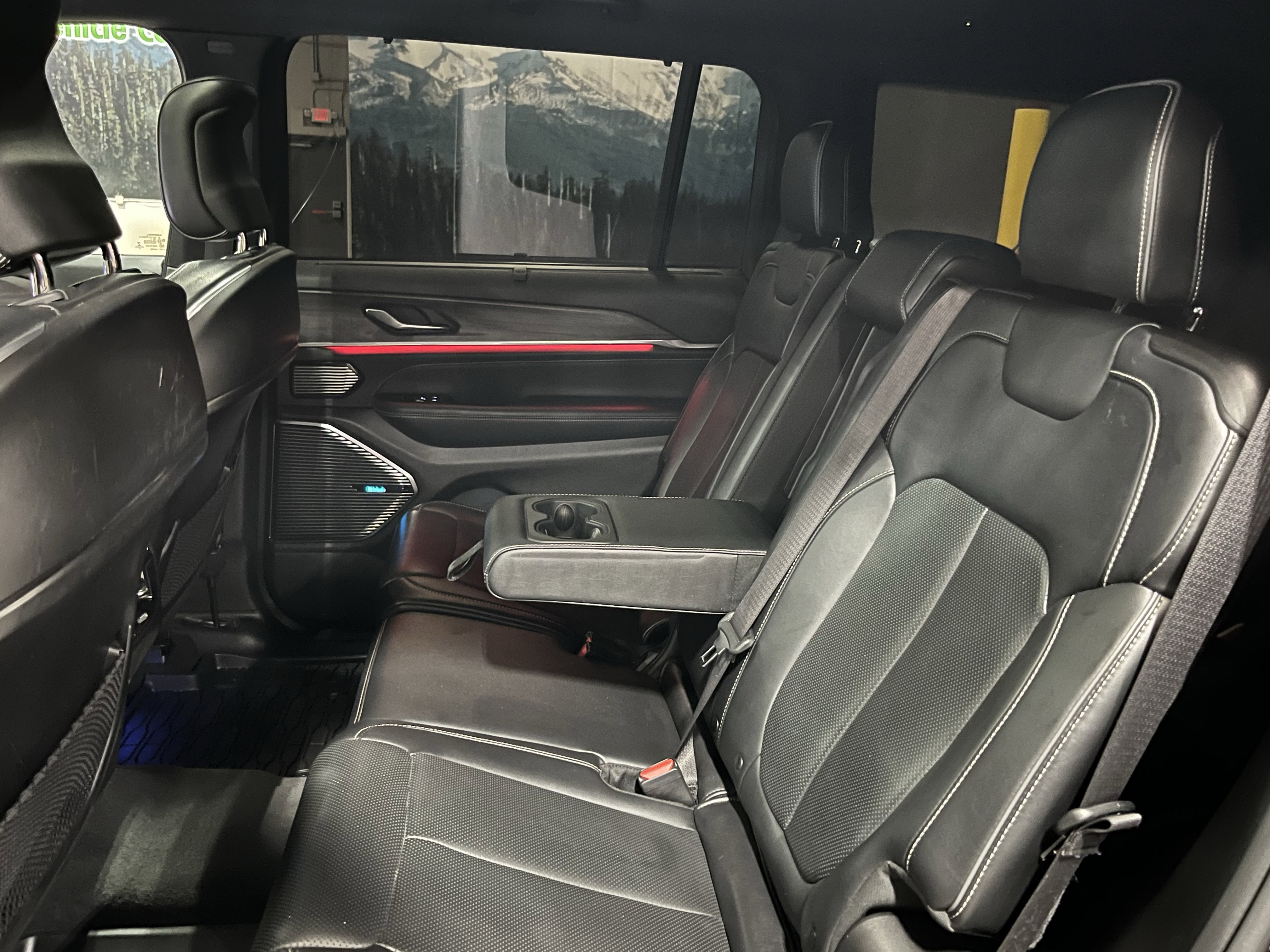 2022 Jeep Grand Cherokee L Overland