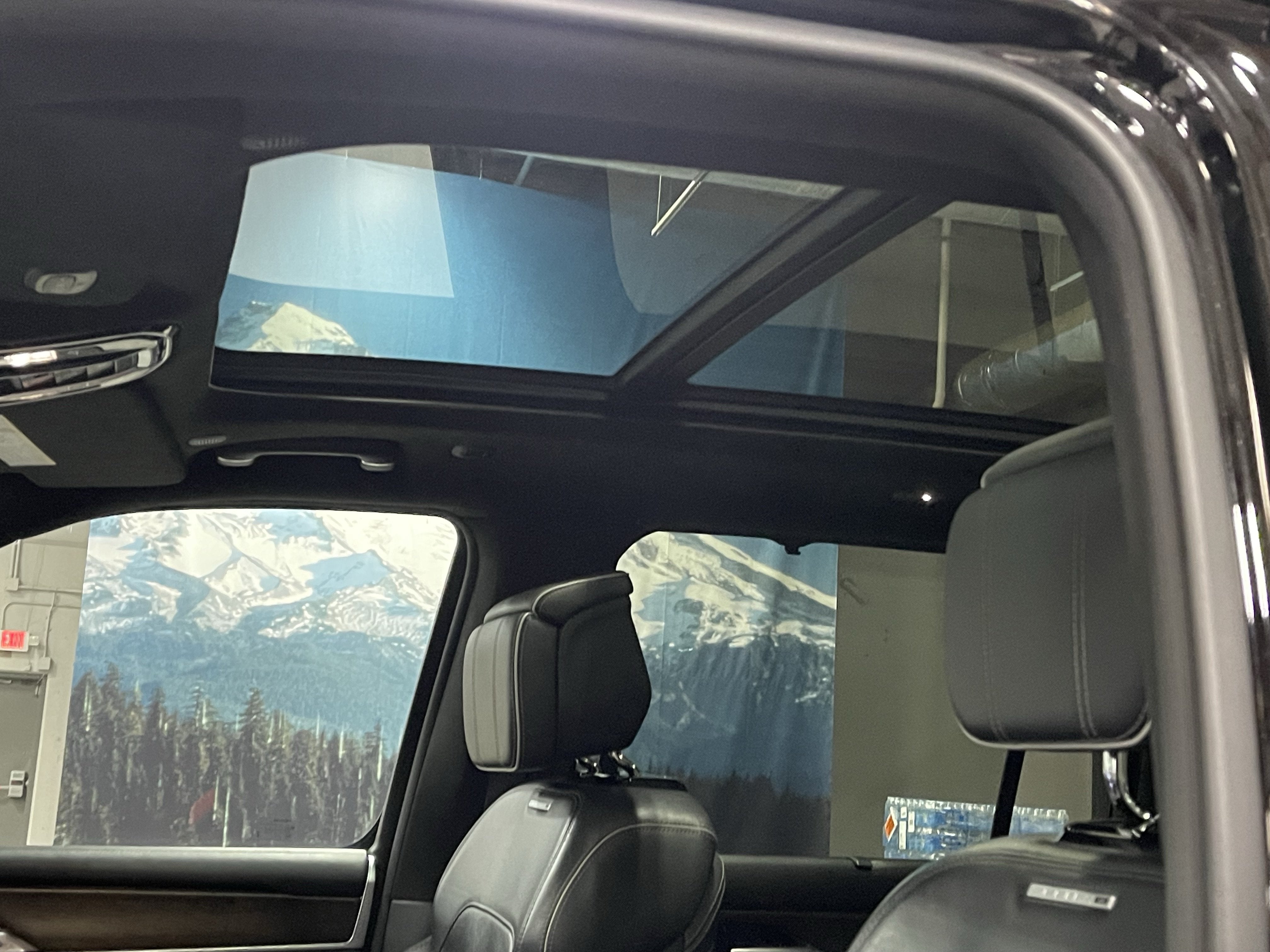 2023 Jeep Grand Wagoneer Series II