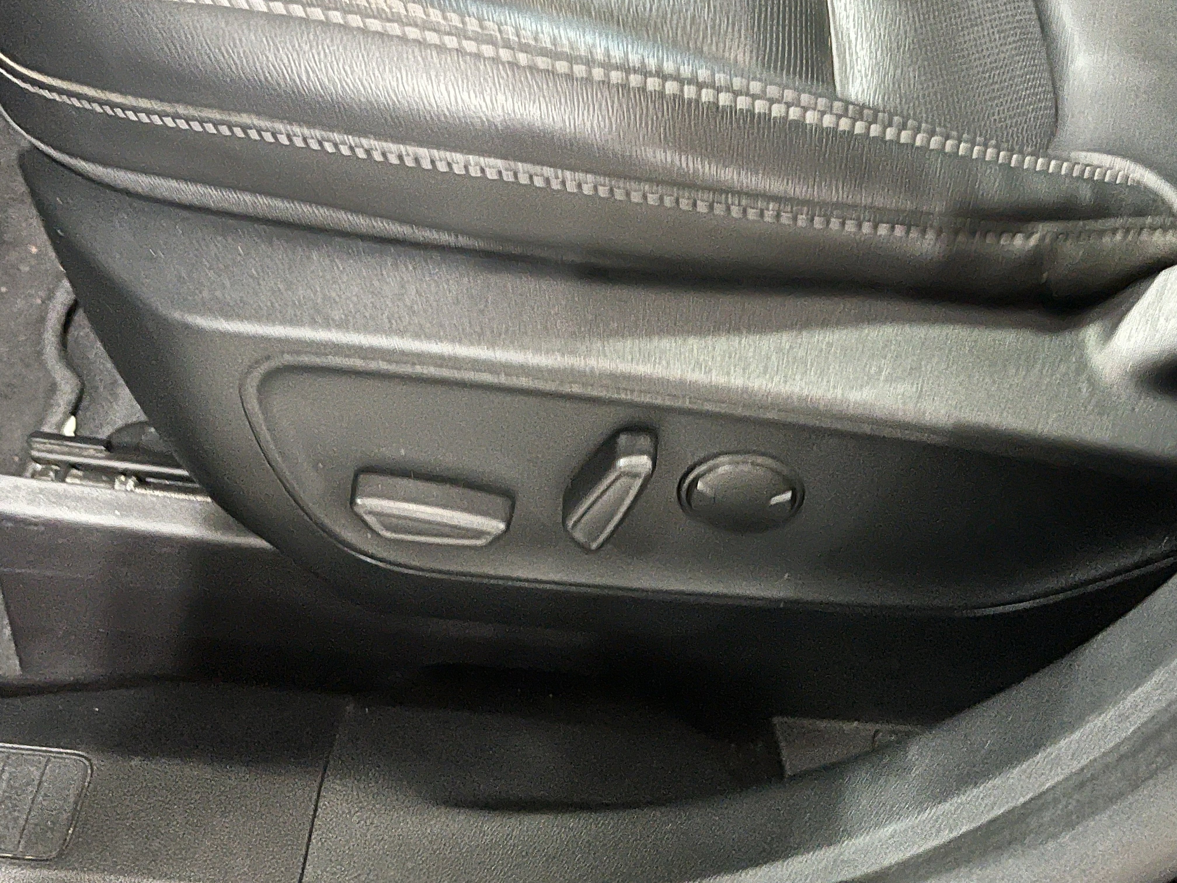 2021 Ford Escape Hybrid Titanium