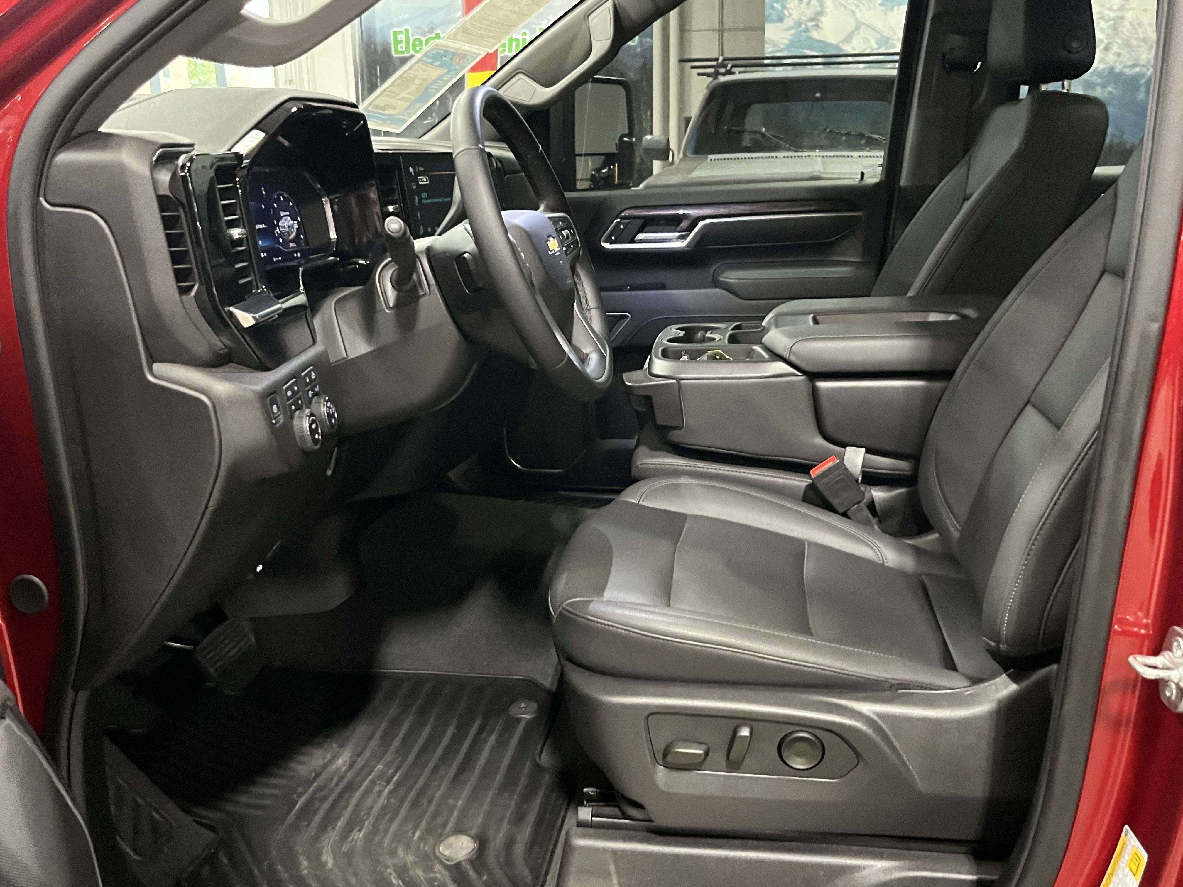 2025 Chevrolet Silverado 3500HD LTZ