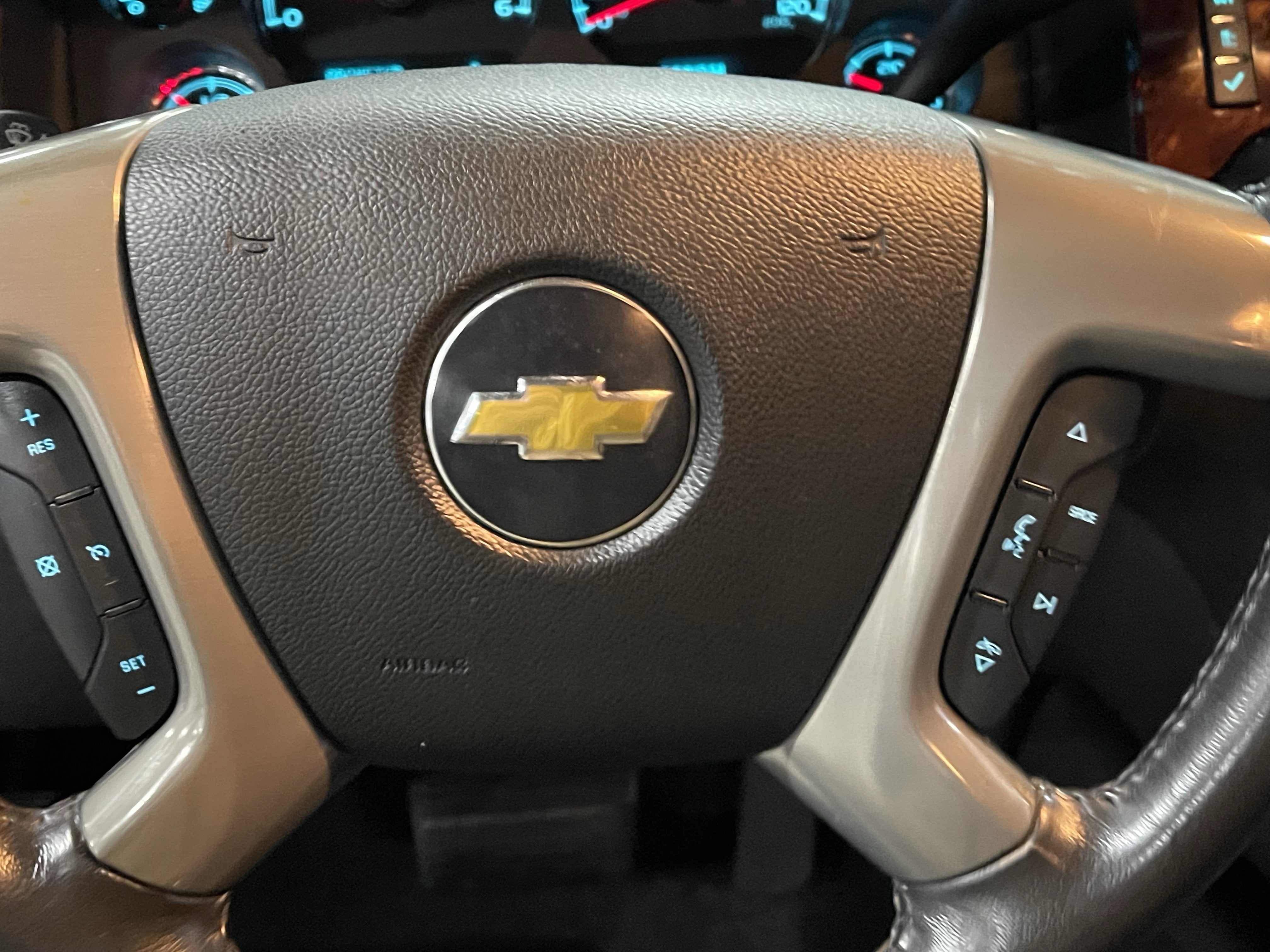 2011 Chevrolet Suburban 1500 LT