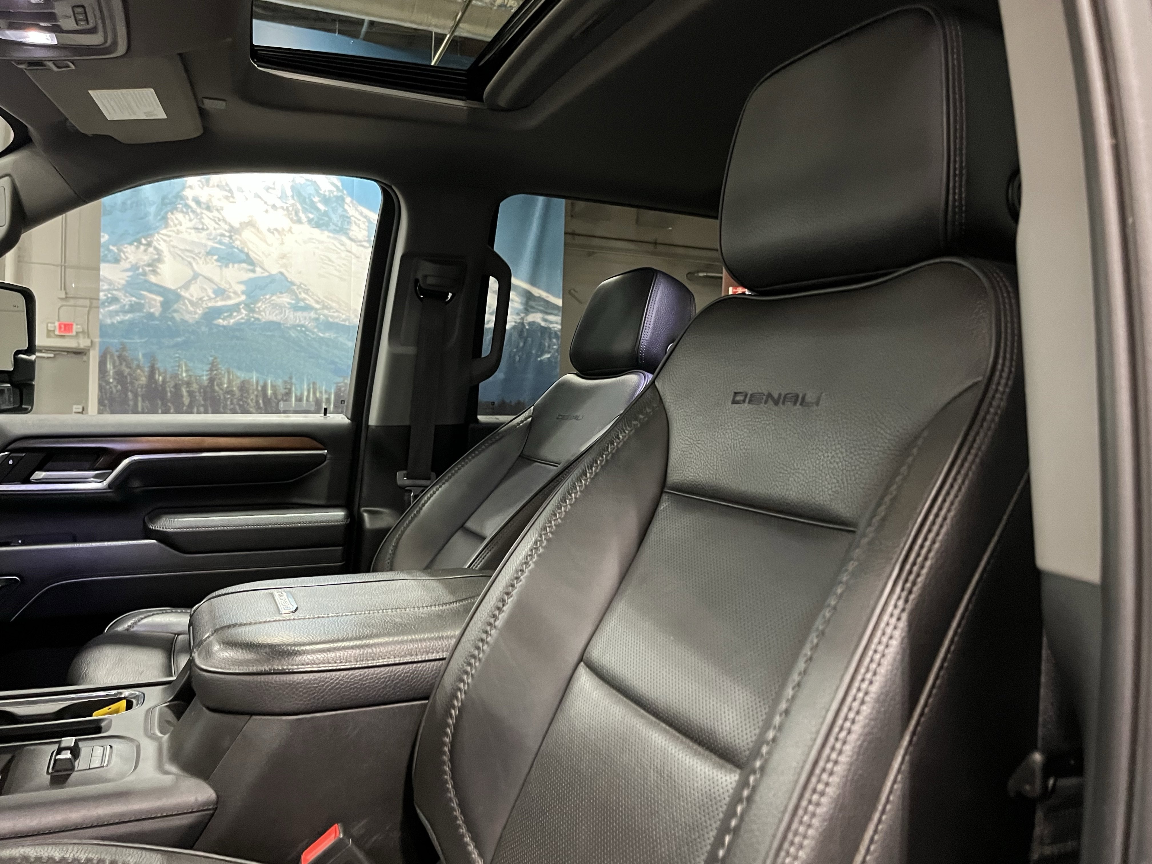 2024 GMC Sierra 3500HD Denali
