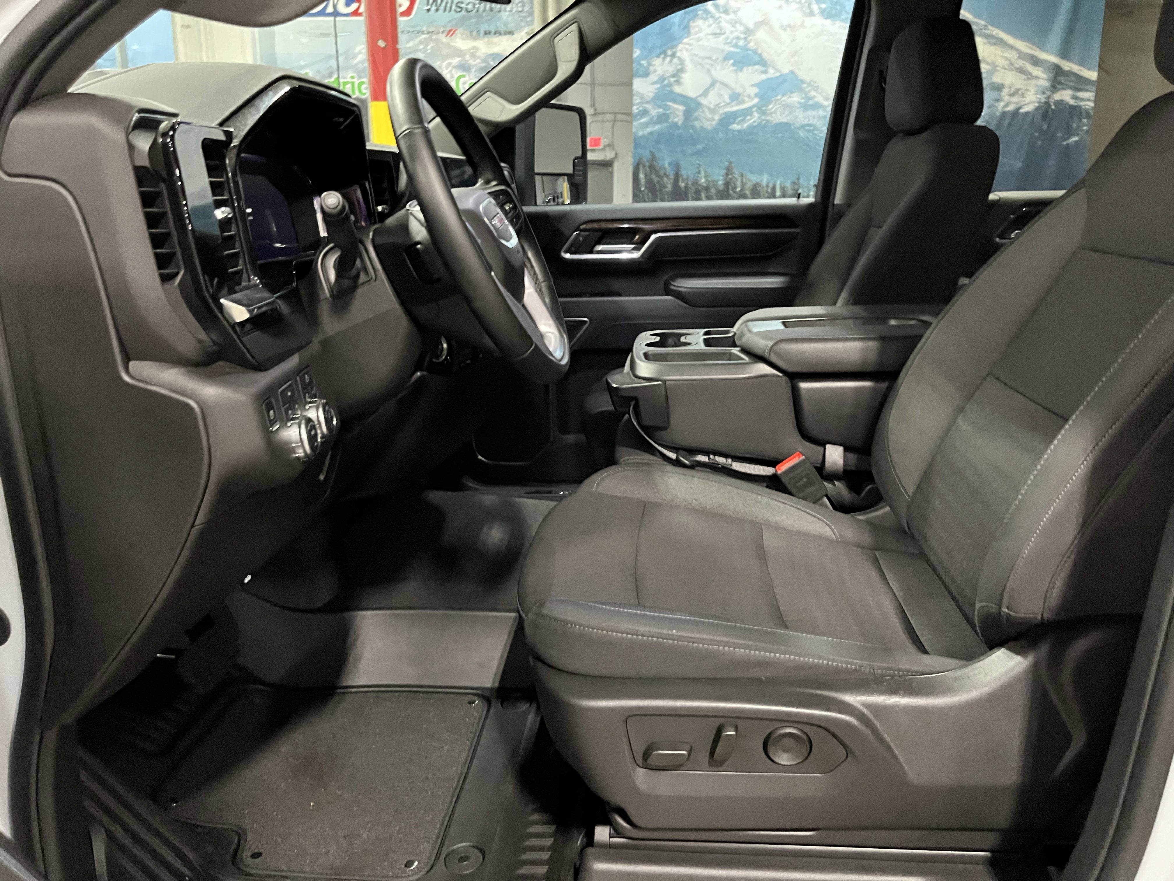 2025 GMC Sierra 2500HD SLE