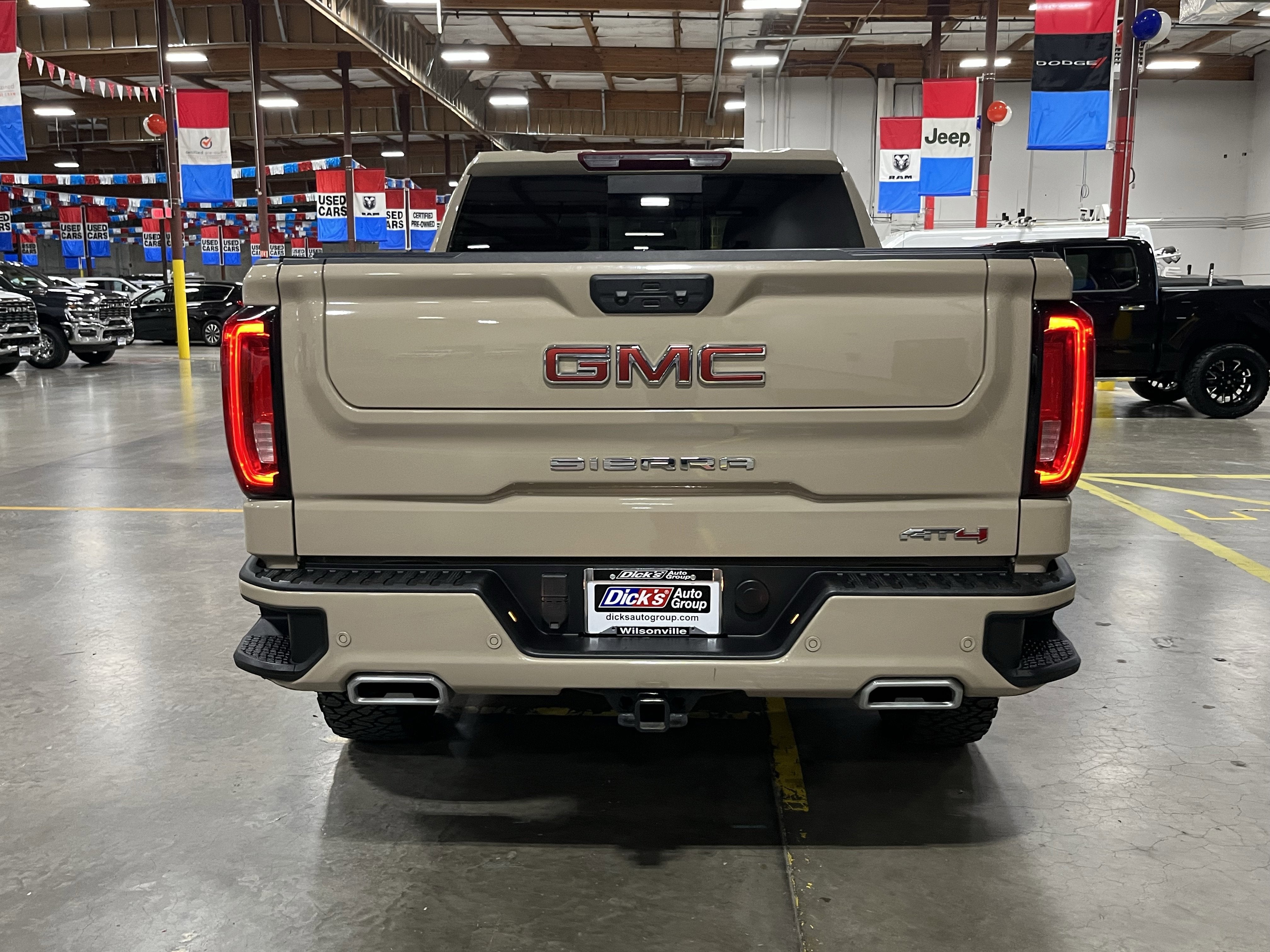 2023 GMC Sierra 1500 AT4