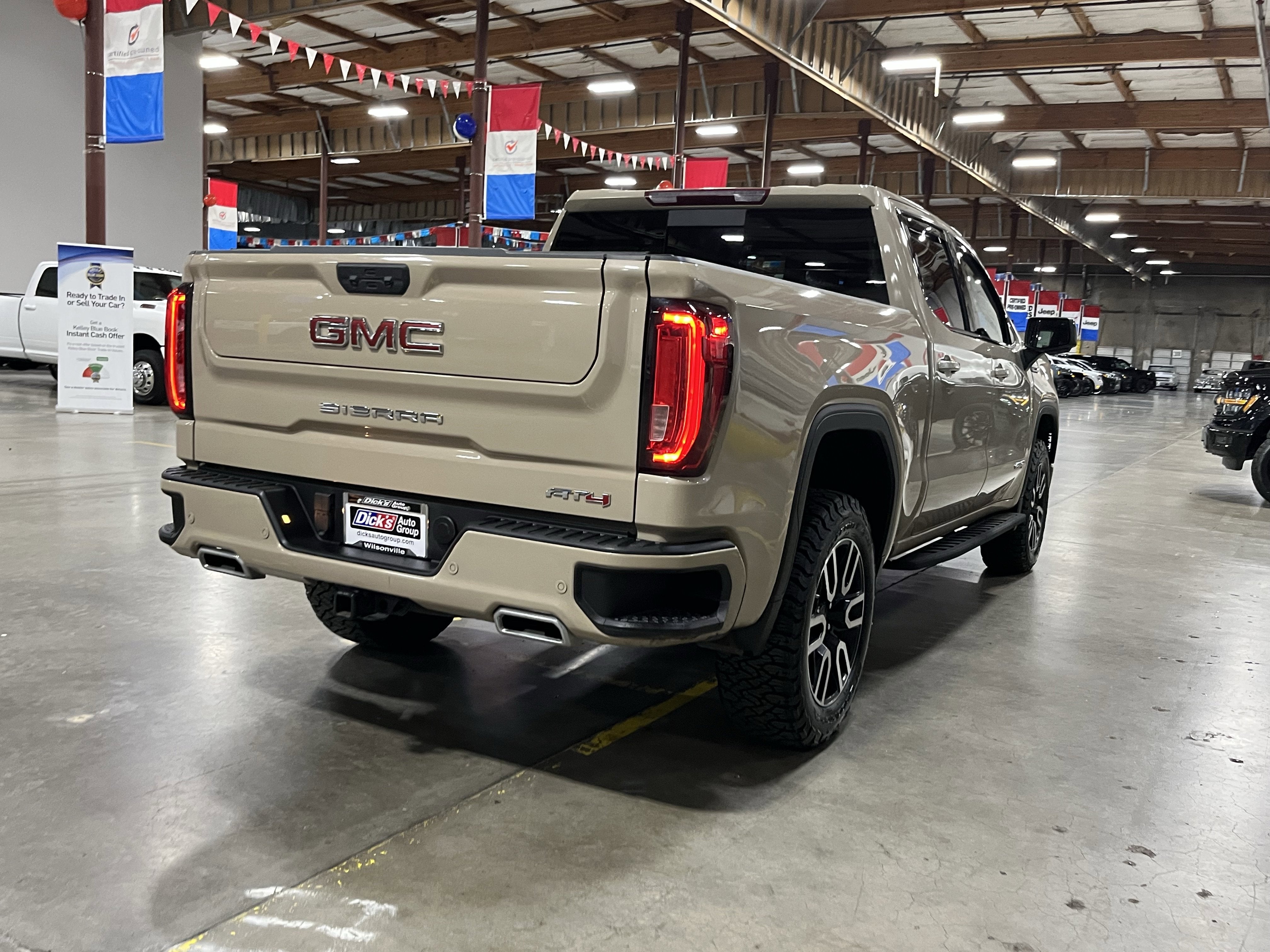 2023 GMC Sierra 1500 AT4