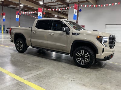 2023 GMC Sierra 1500 AT4