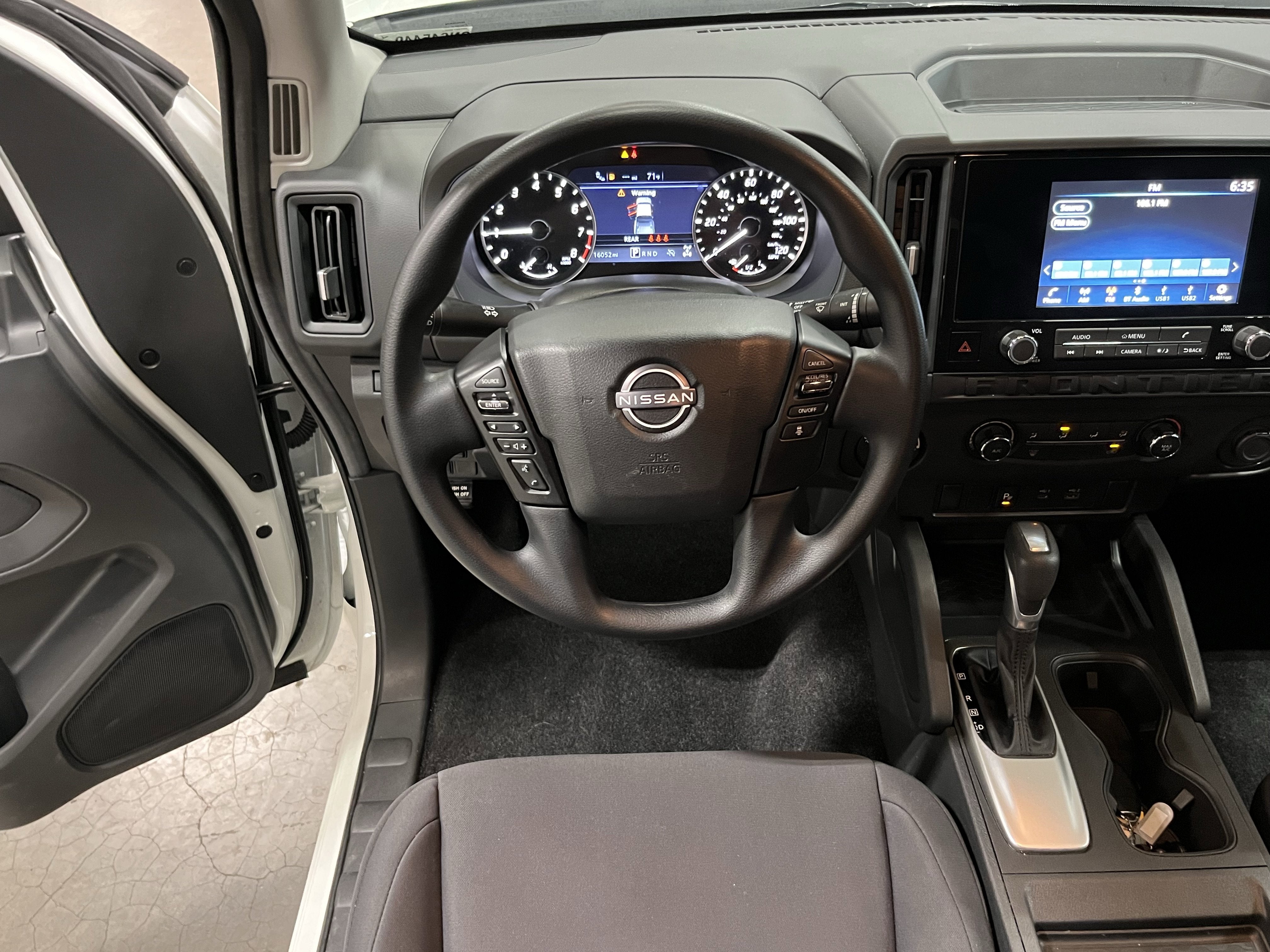 2025 Nissan Frontier S