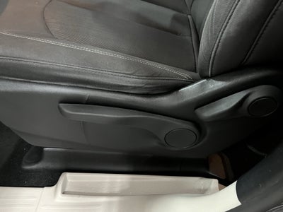 2020 Chrysler Voyager L