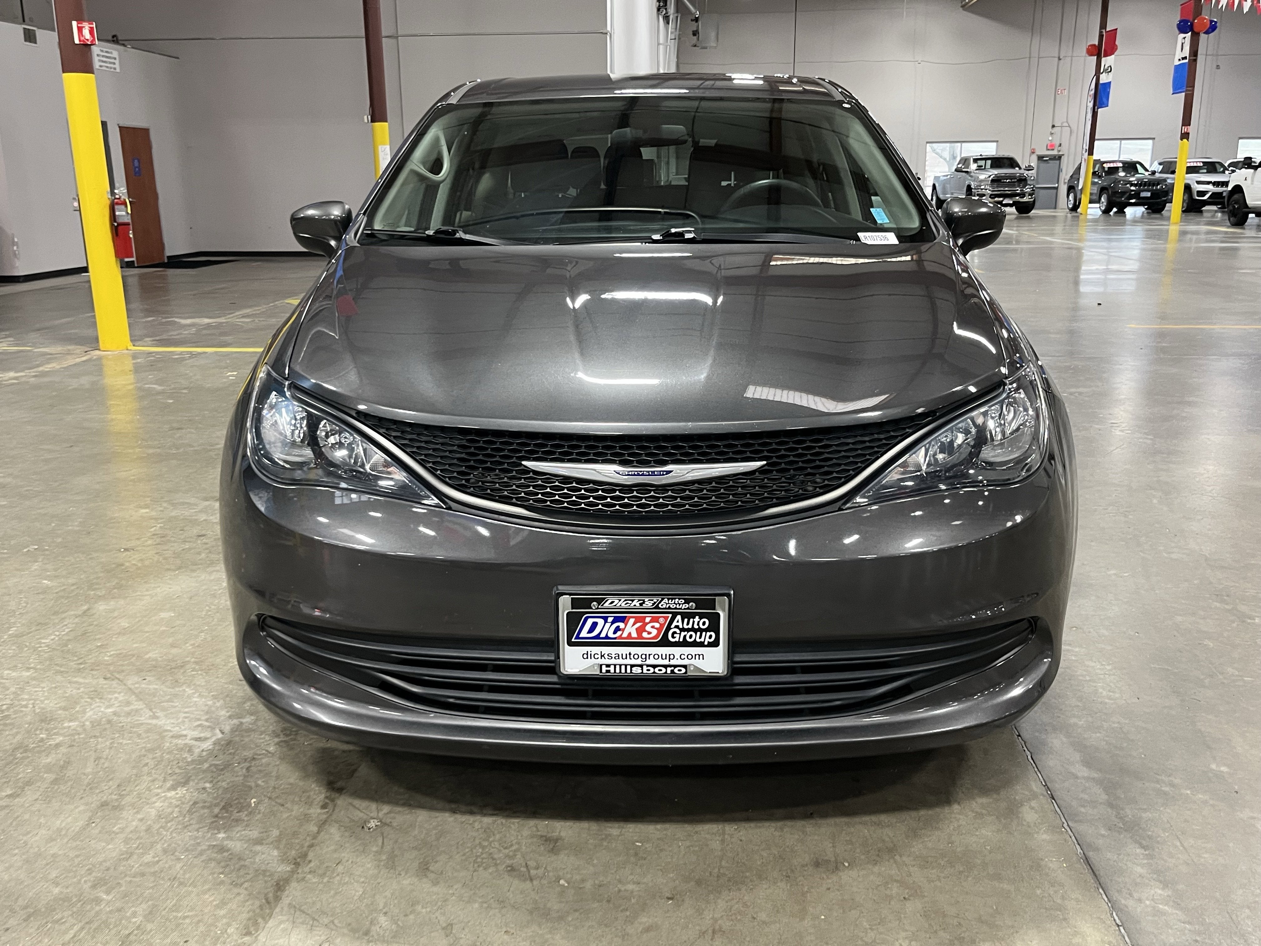 2020 Chrysler Voyager L