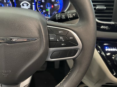 2024 Chrysler Voyager LX