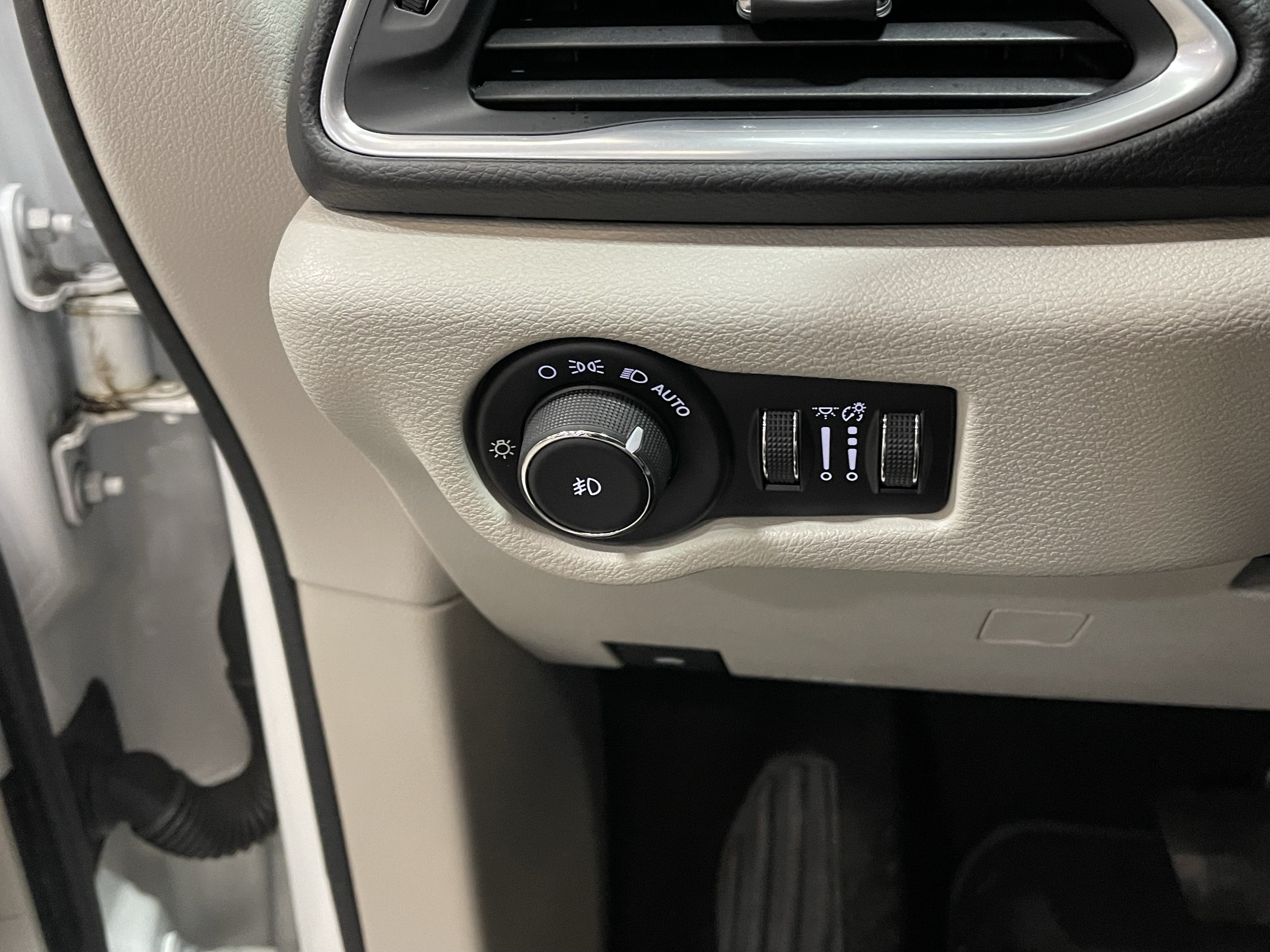 2018 Chrysler Pacifica Touring L Plus