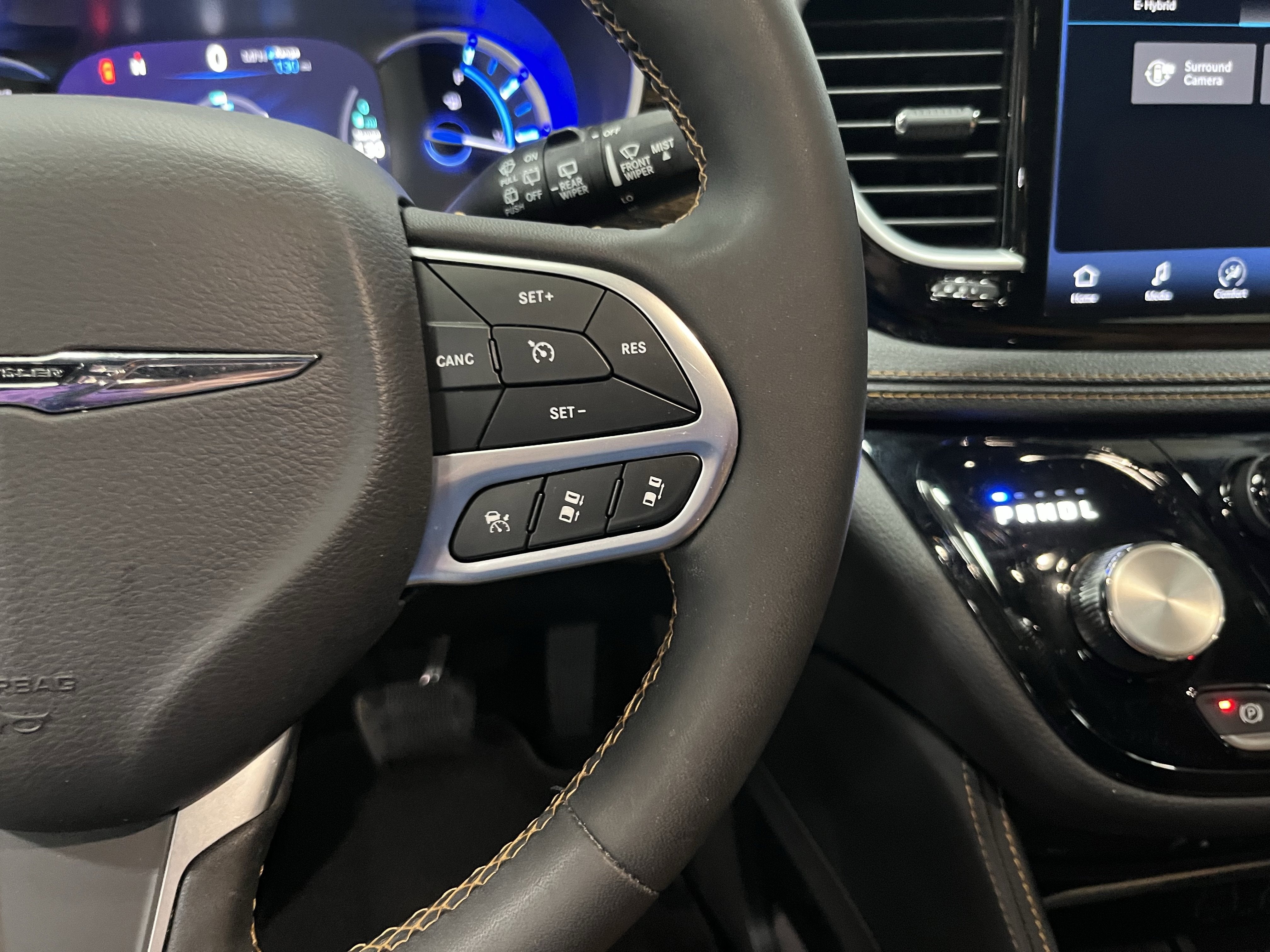 2023 Chrysler Pacifica Hybrid Pinnacle