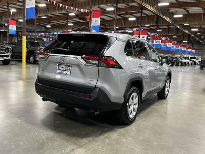 2024 Toyota RAV4 LE