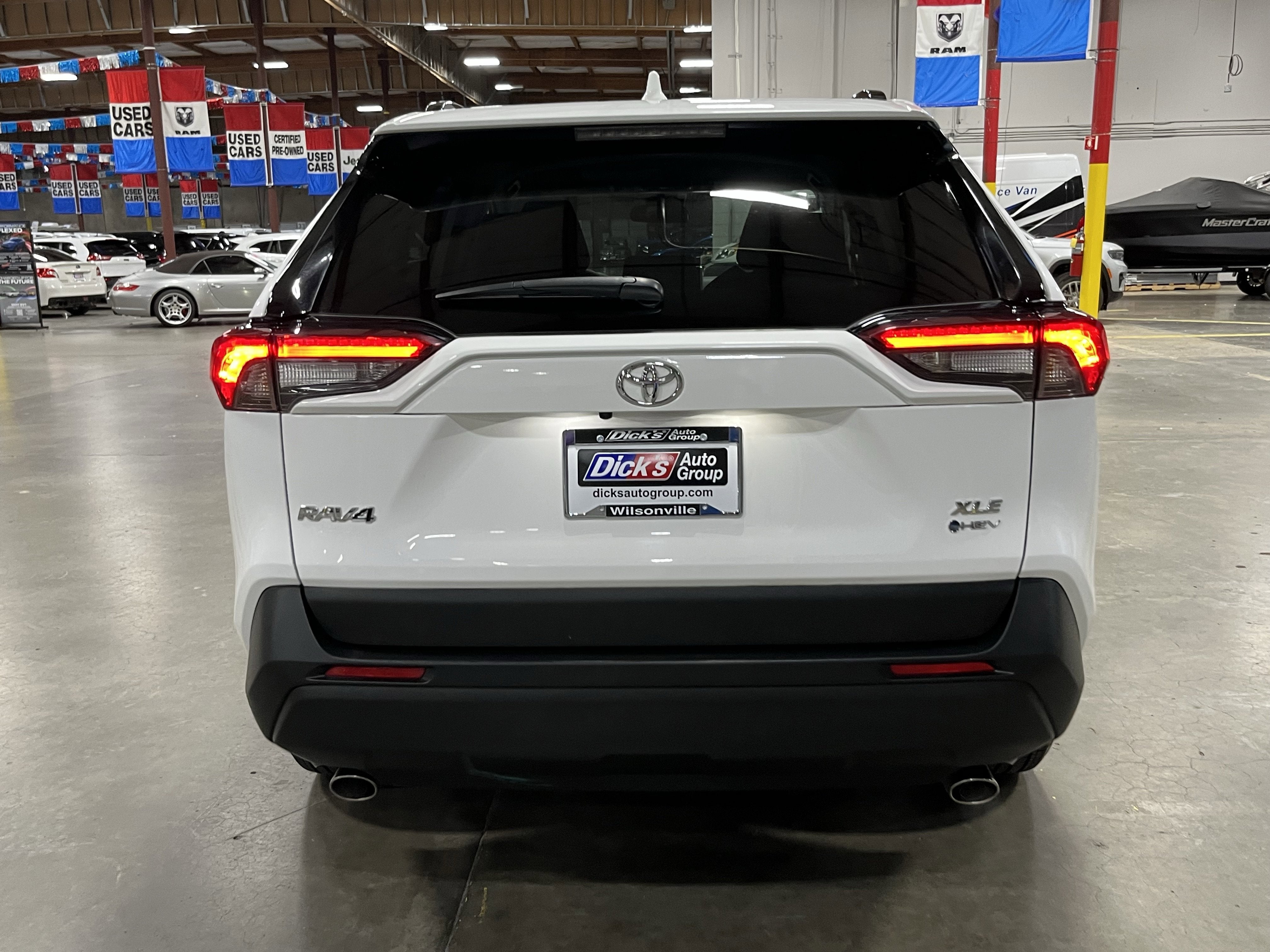 2025 Toyota RAV4 Hybrid XLE