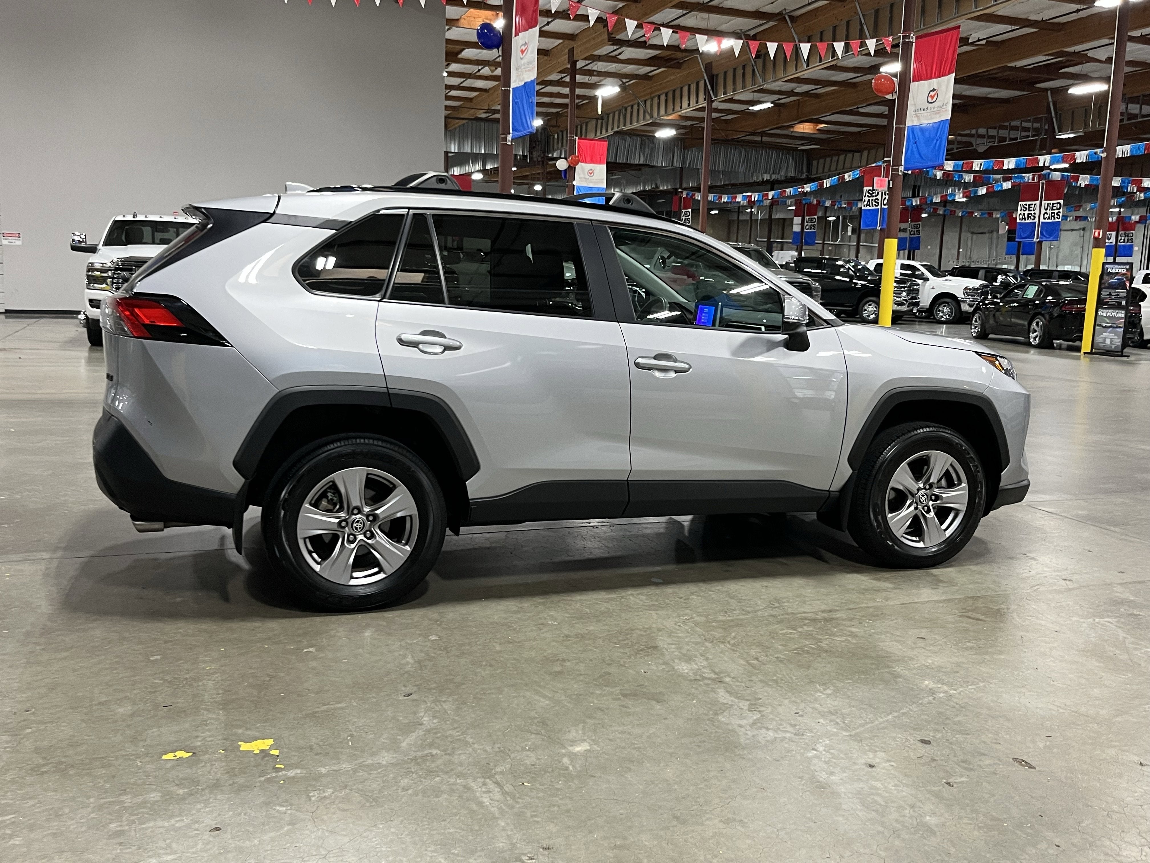 2023 Toyota RAV4 XLE