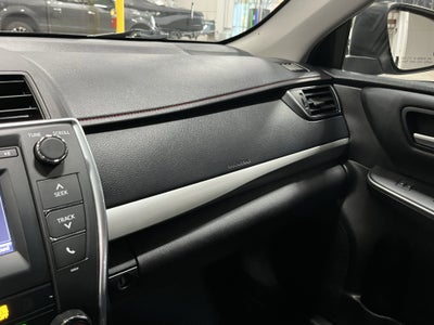 2017 Toyota Camry SE