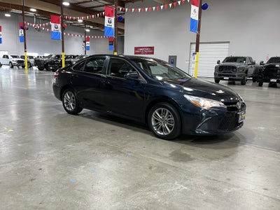 2017 Toyota Camry SE