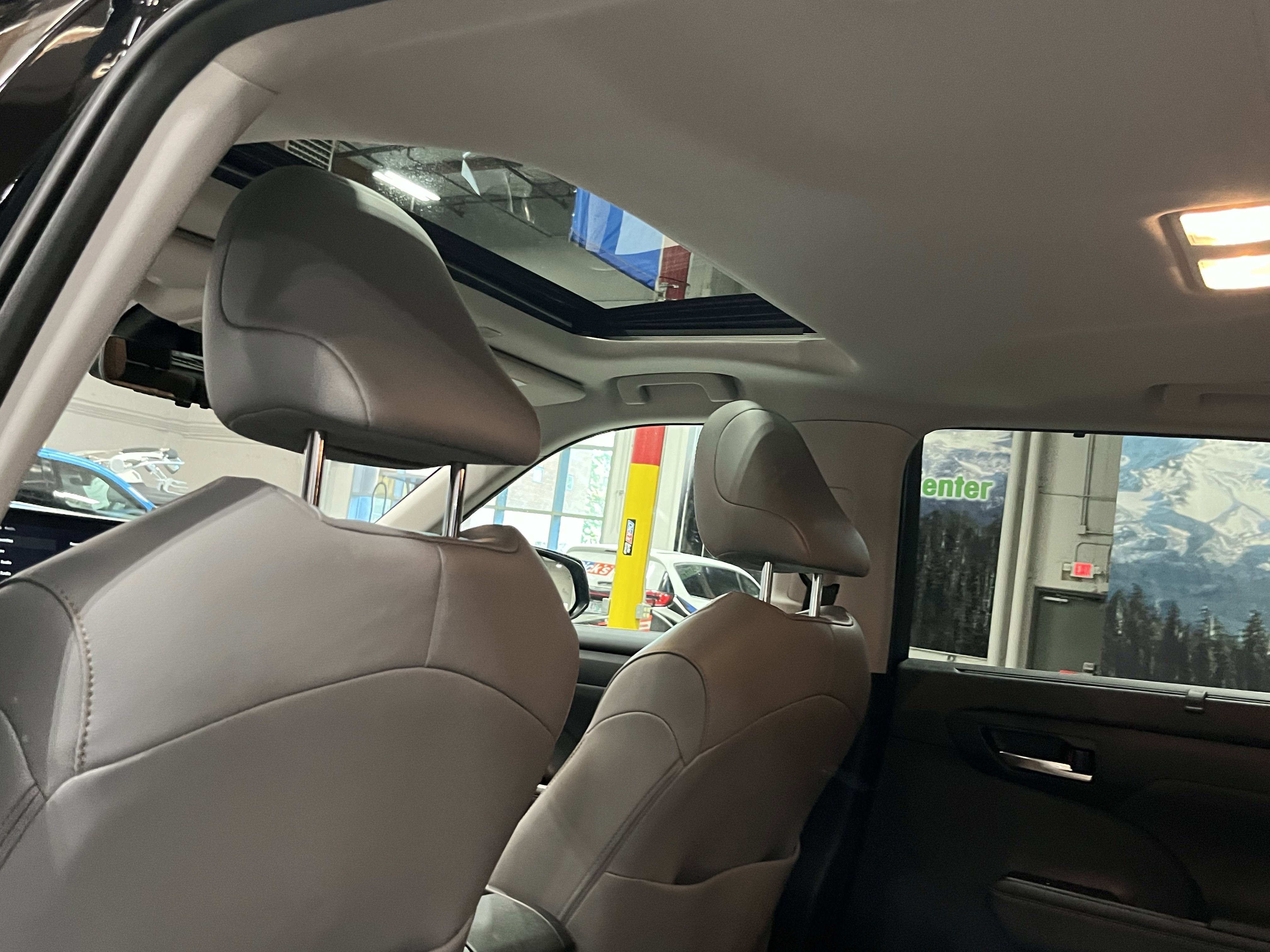 2023 Toyota Highlander Hybrid Bronze Edition