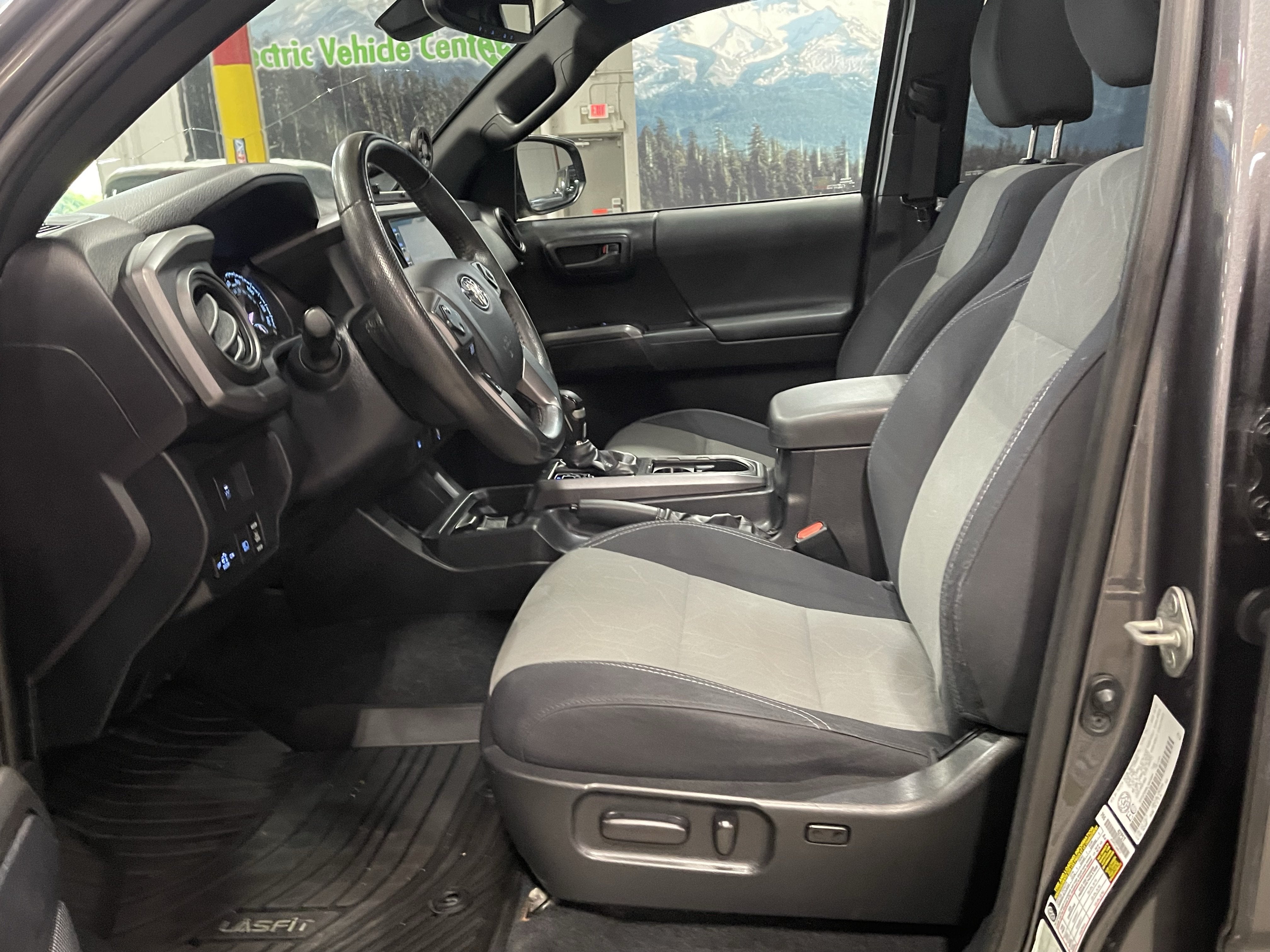 2020 Toyota Tacoma SR5