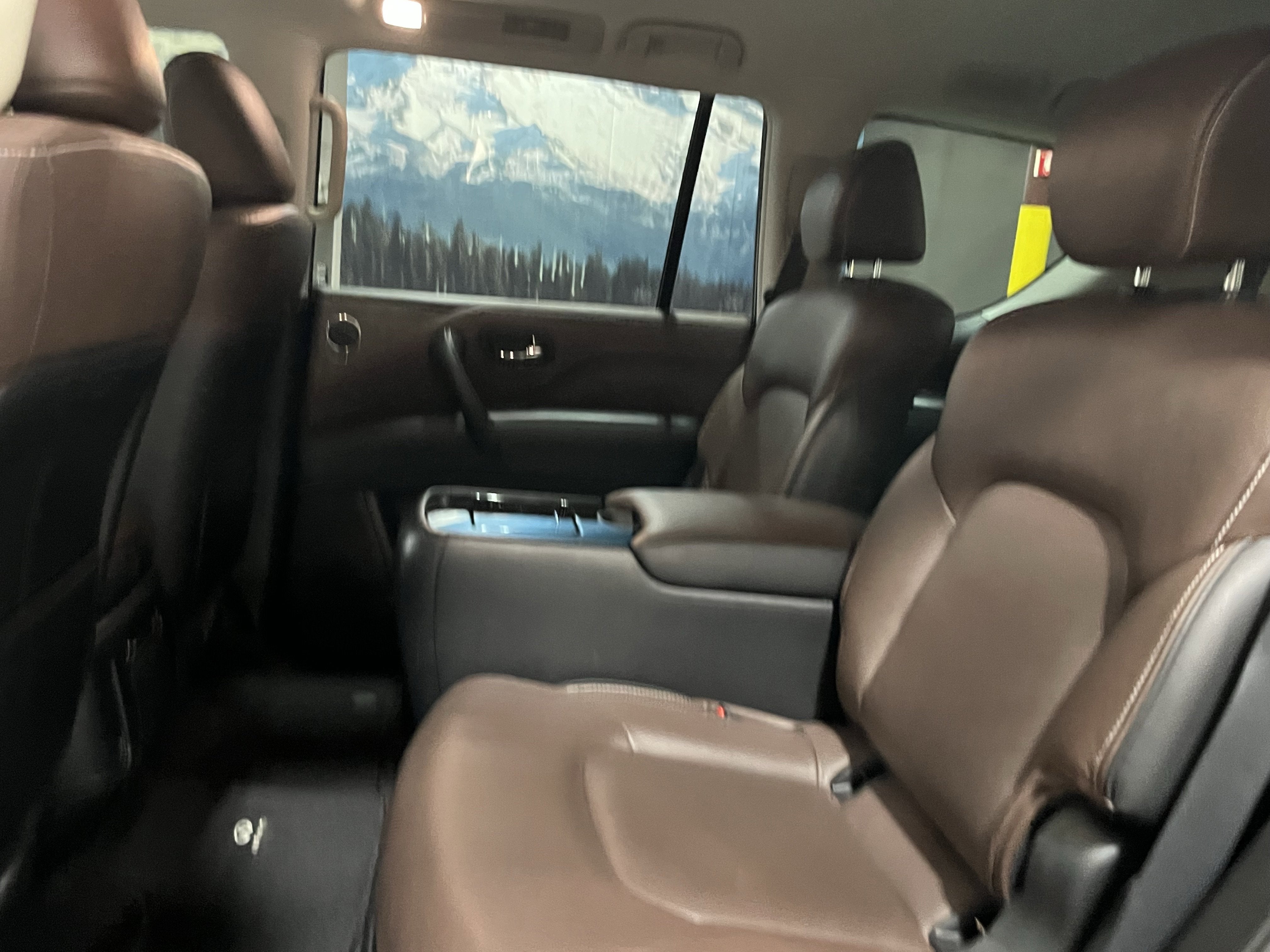 2022 INFINITI QX80 Premium Select