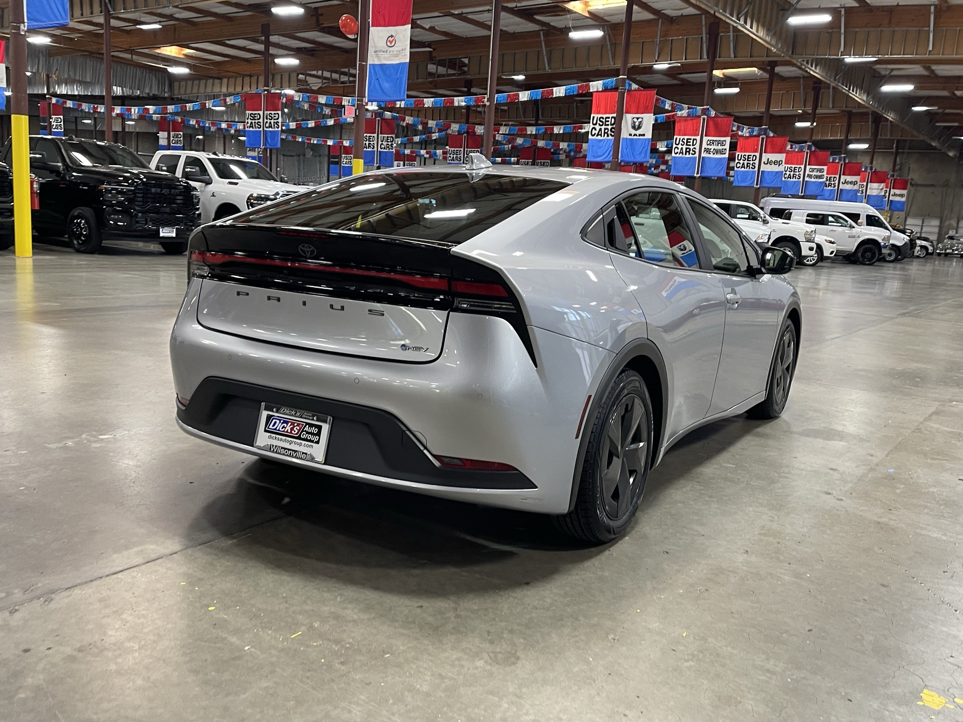 2025 Toyota Prius LE