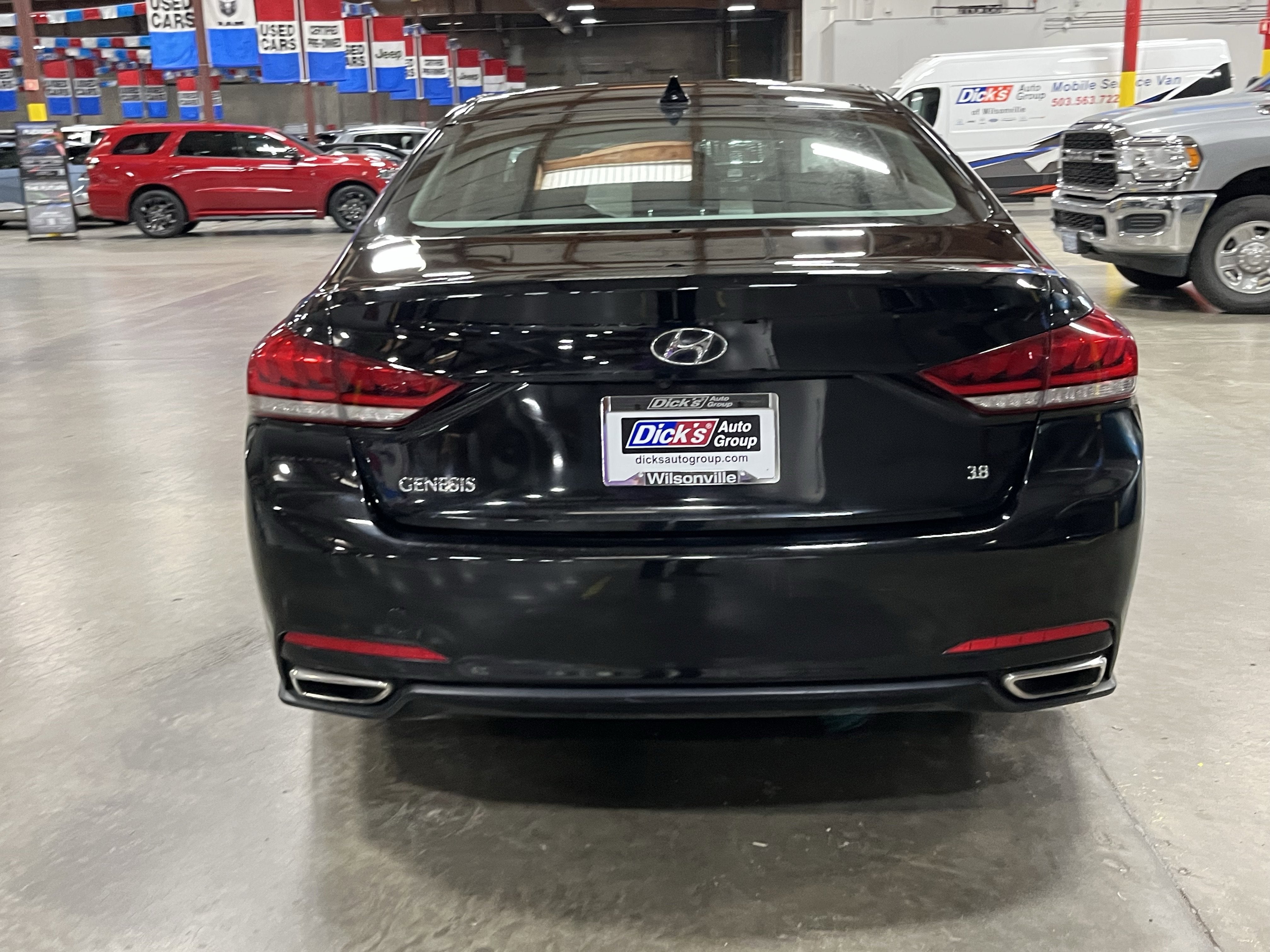 2016 Hyundai GENESIS 3.8