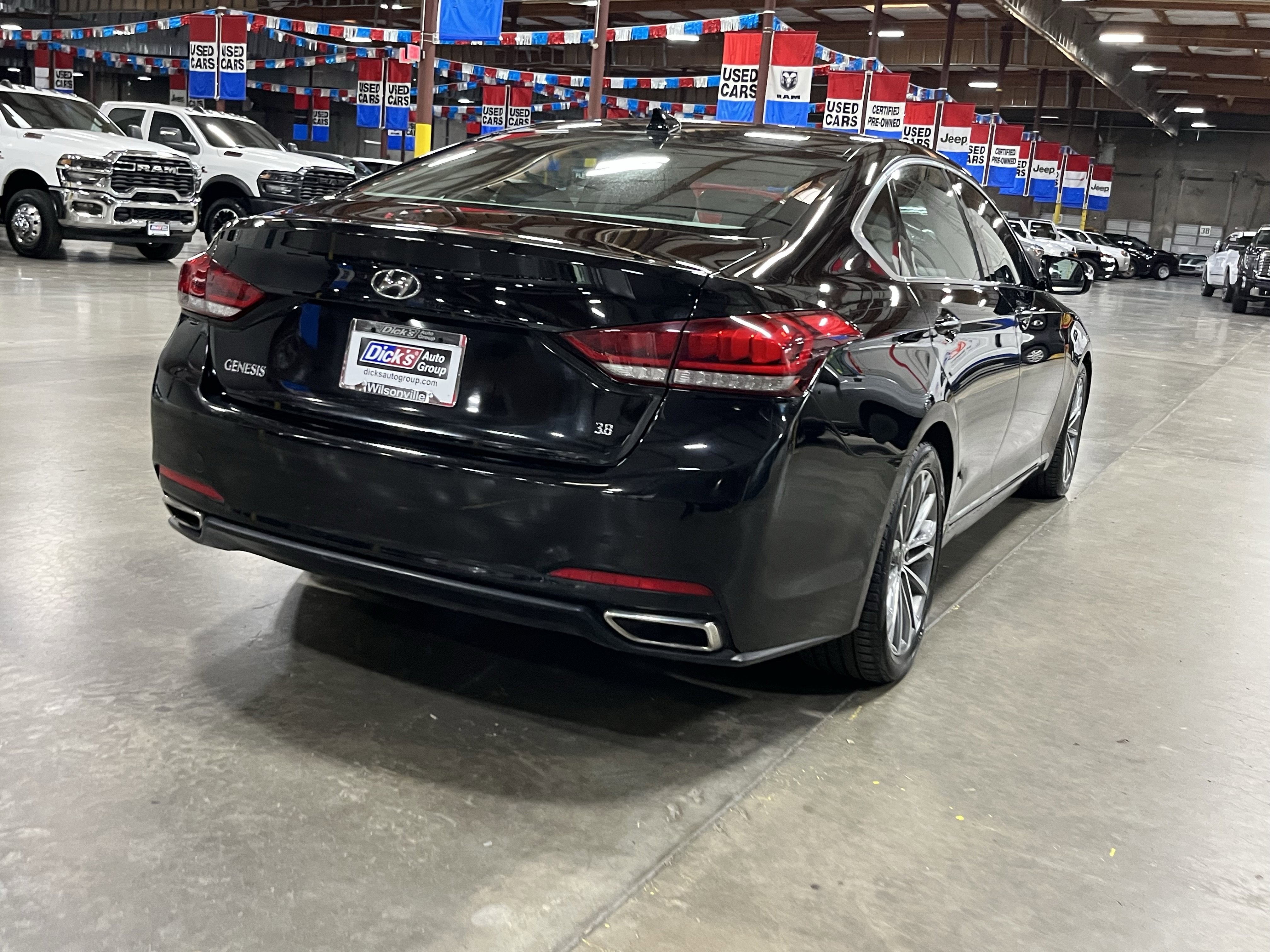 2016 Hyundai GENESIS 3.8