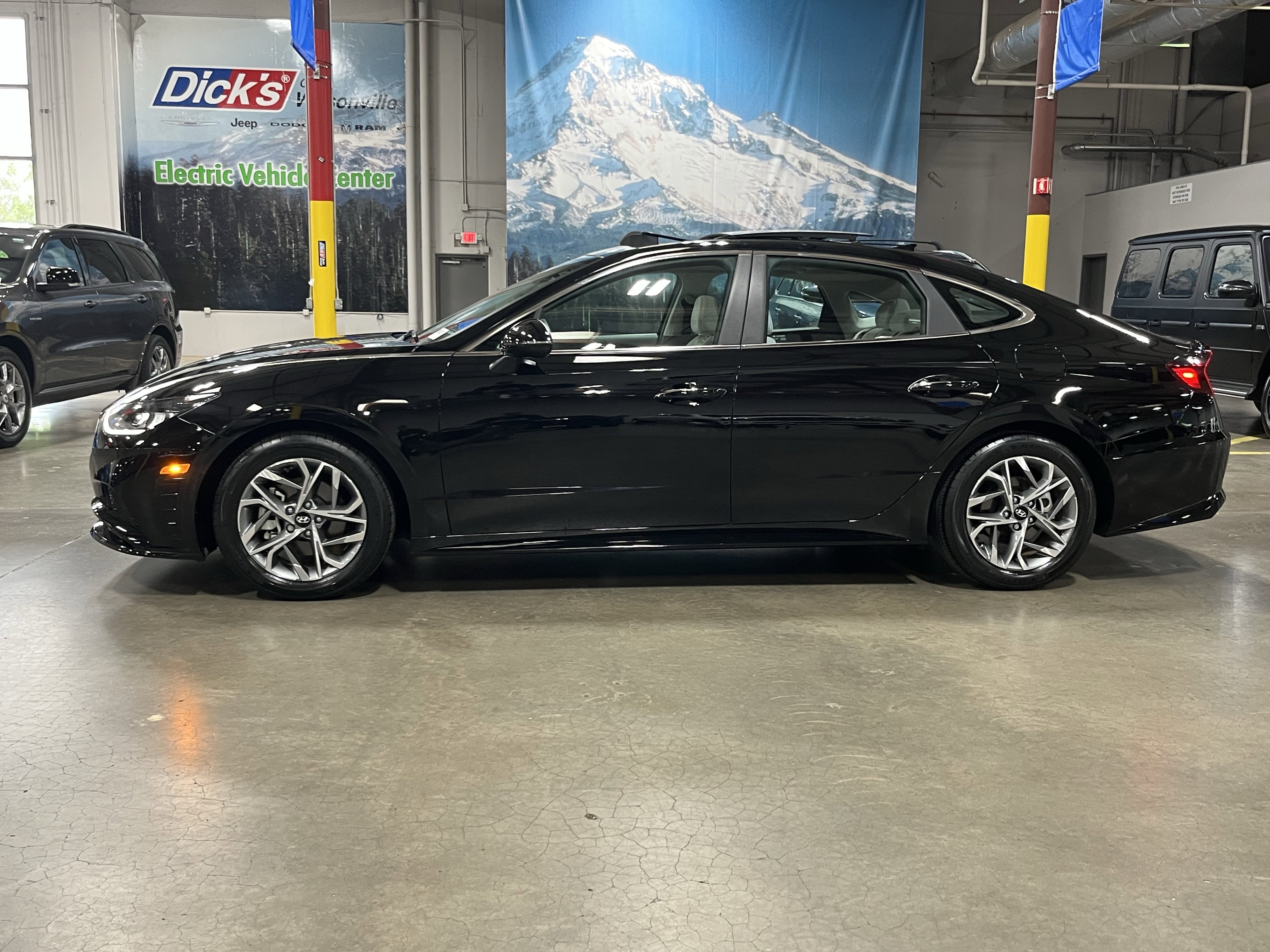 2023 Hyundai SONATA SEL