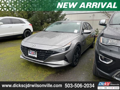 2023 Hyundai ELANTRA SEL