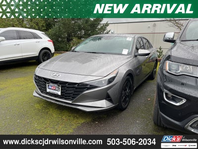 2023 Hyundai ELANTRA SEL