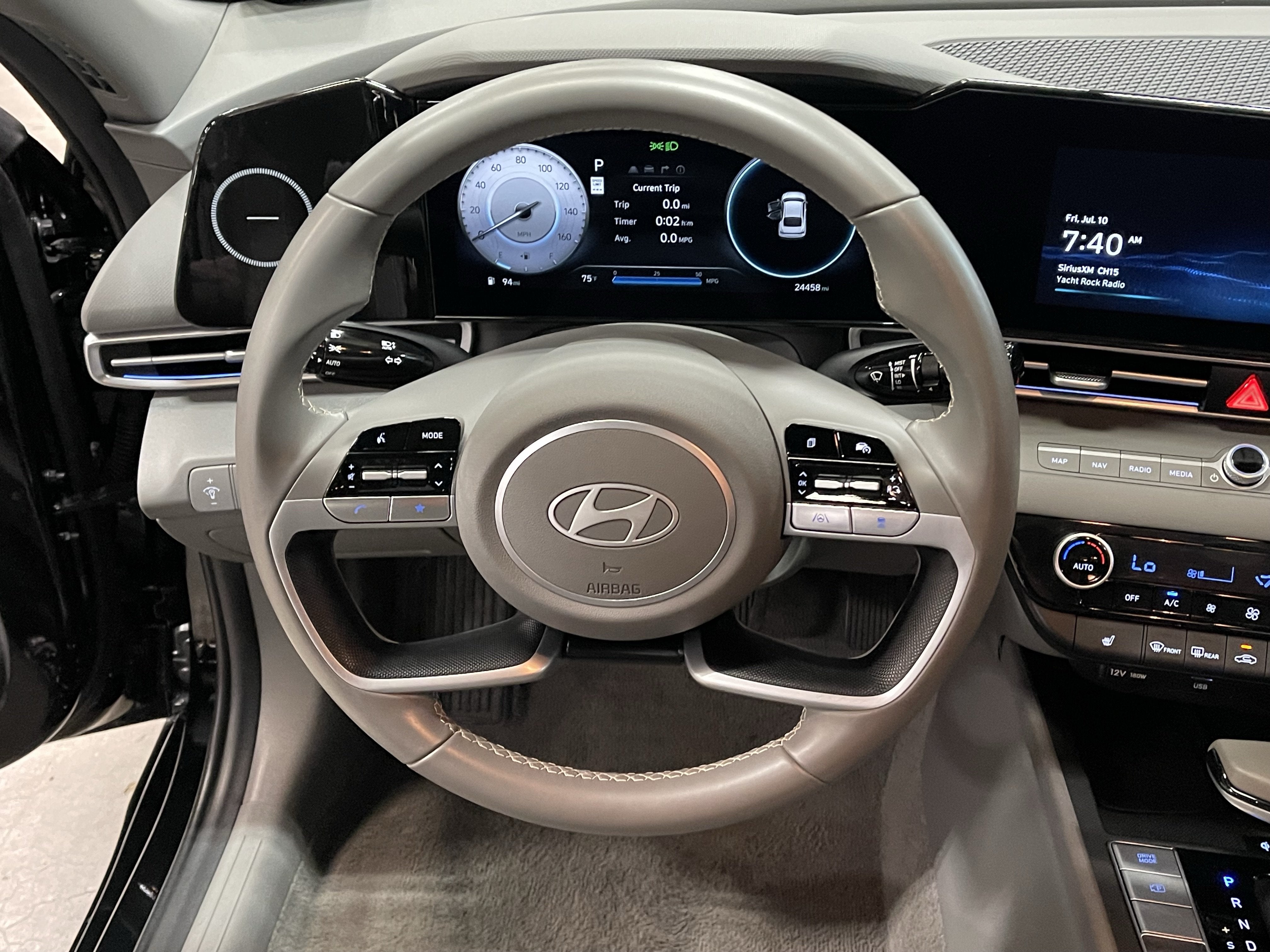 2025 Hyundai ELANTRA SEL Convenience