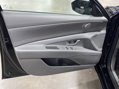2025 Hyundai ELANTRA SEL Convenience