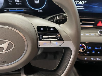2025 Hyundai ELANTRA SEL Convenience