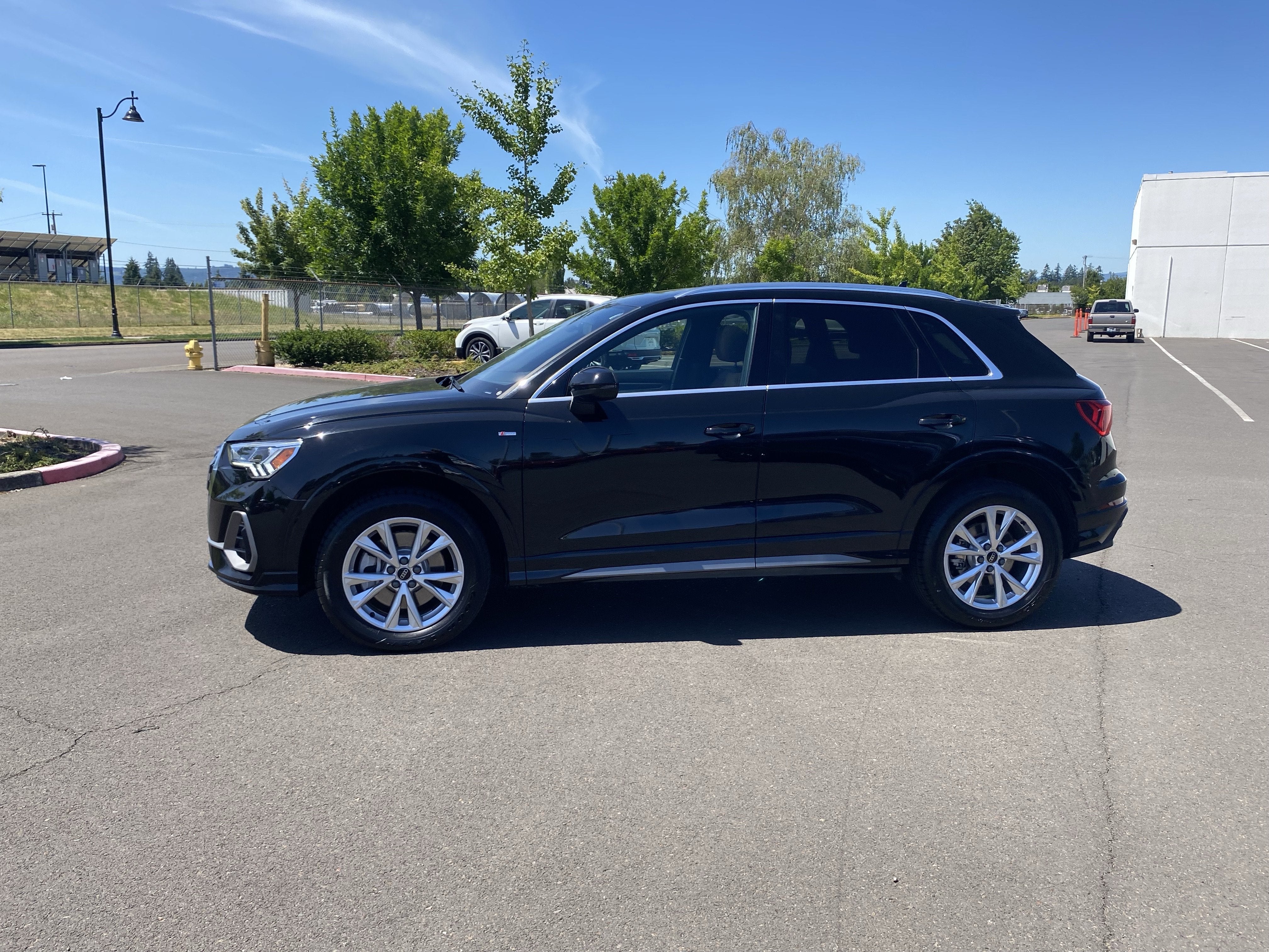 2025 Audi Q3 Premium Plus