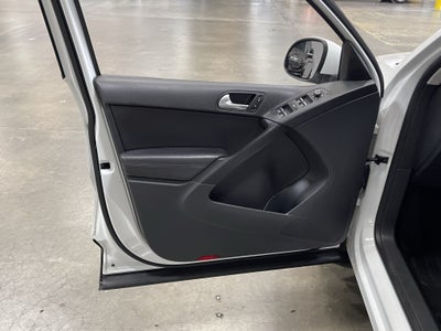 2017 Volkswagen Tiguan 2.0T Wolfsburg Edition
