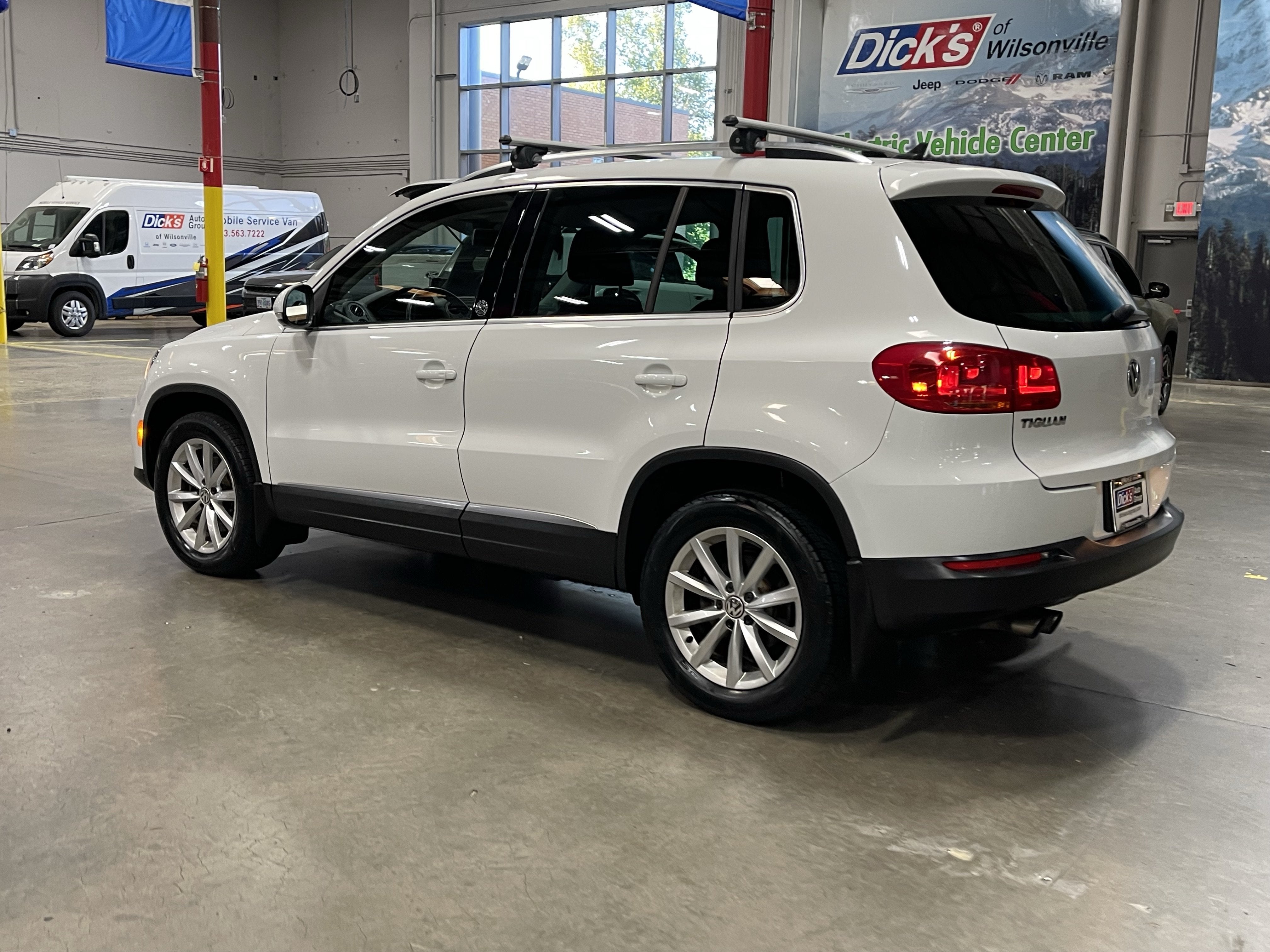 2017 Volkswagen Tiguan 2.0T Wolfsburg Edition