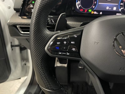 2024 Volkswagen Golf R 2.0T