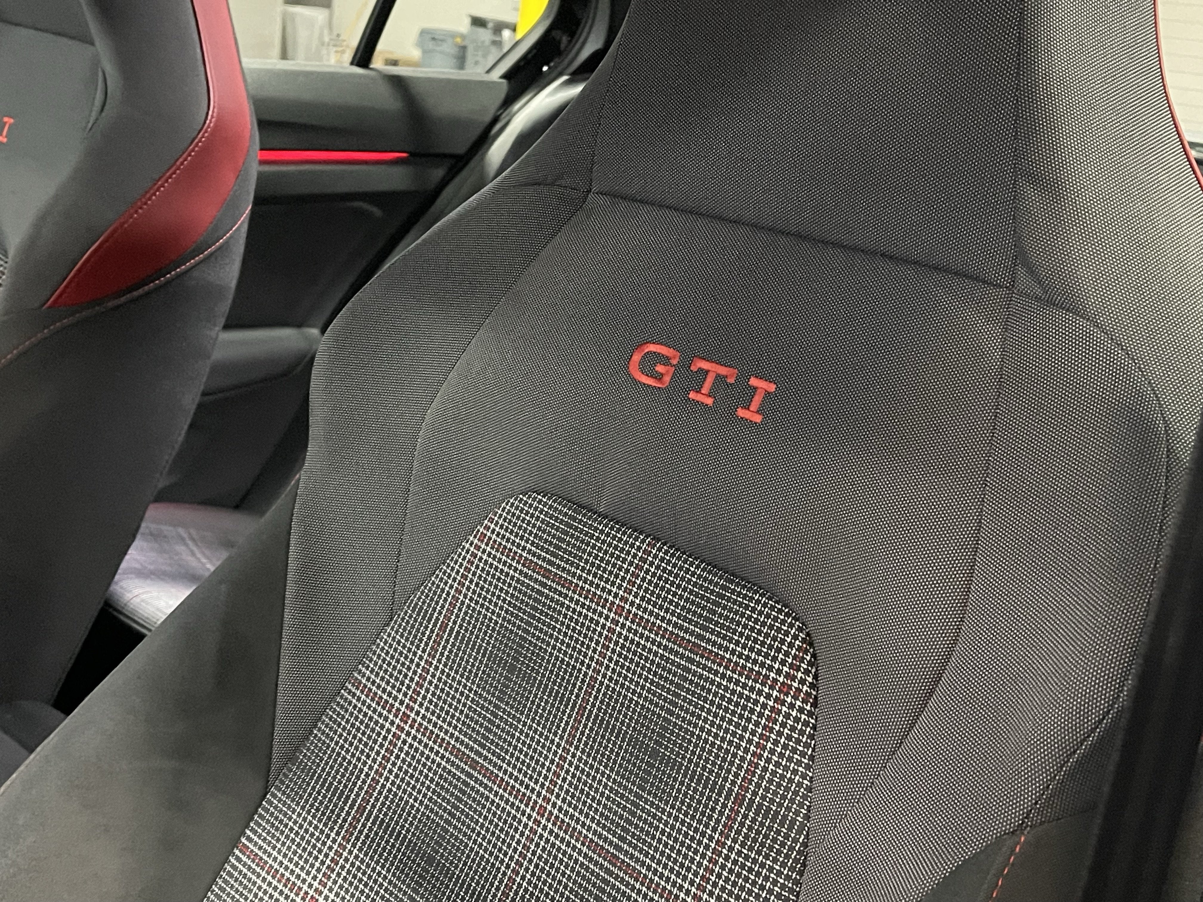 2024 Volkswagen Golf GTI 2.0T S