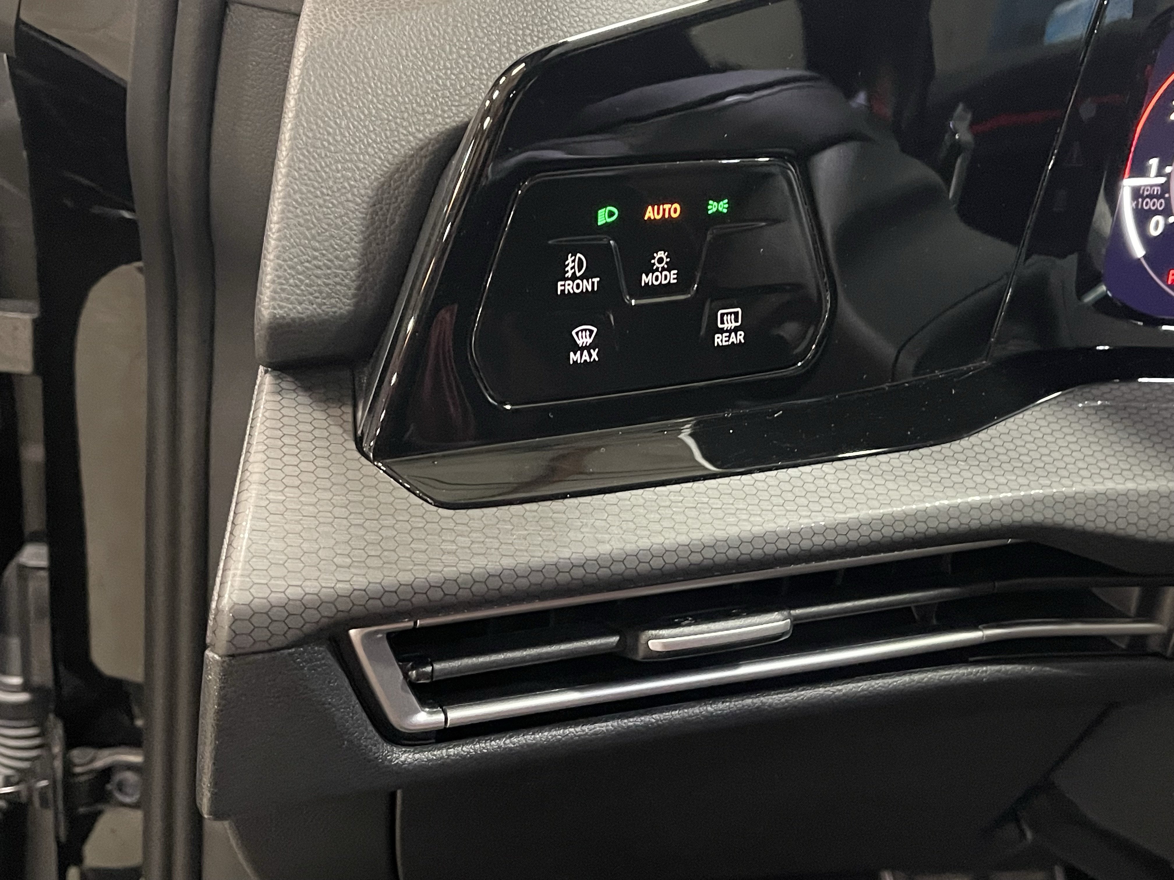 2024 Volkswagen Golf GTI 2.0T S