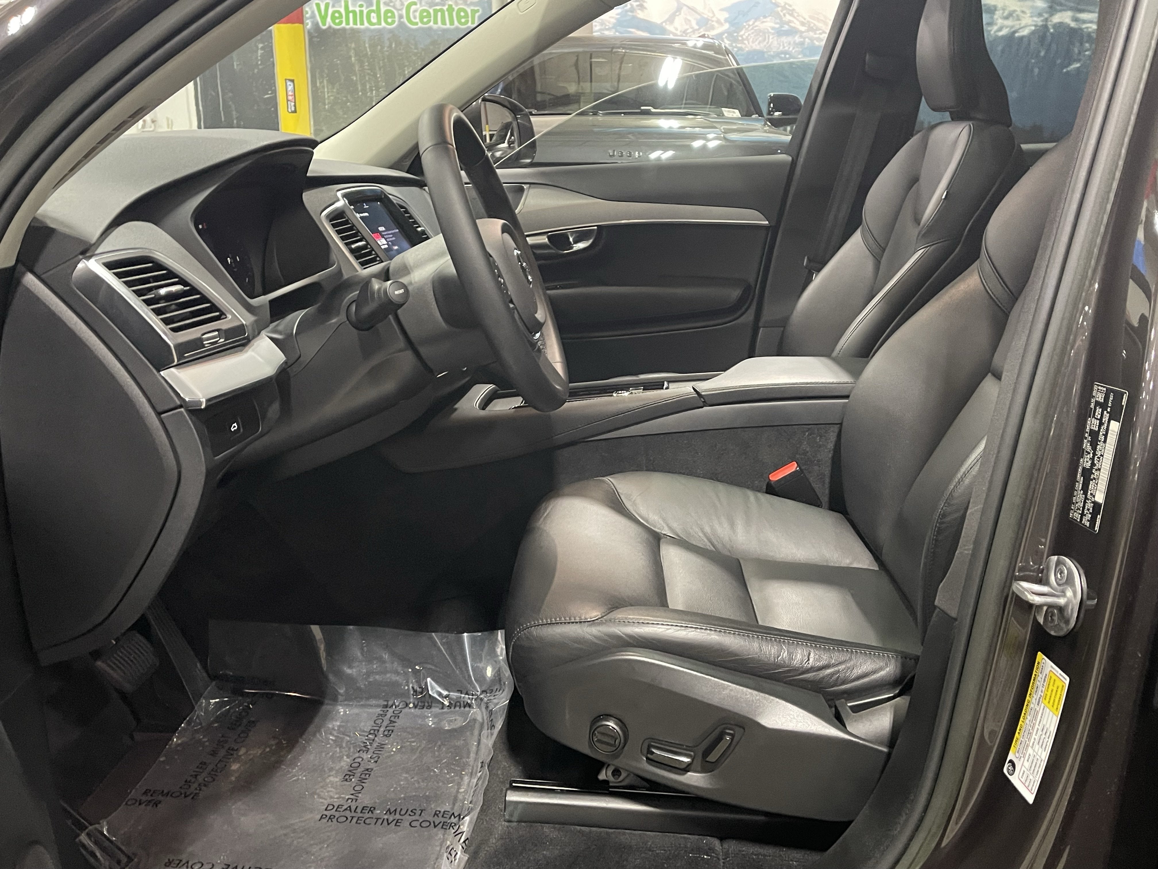 2023 Volvo XC90 B5 Core