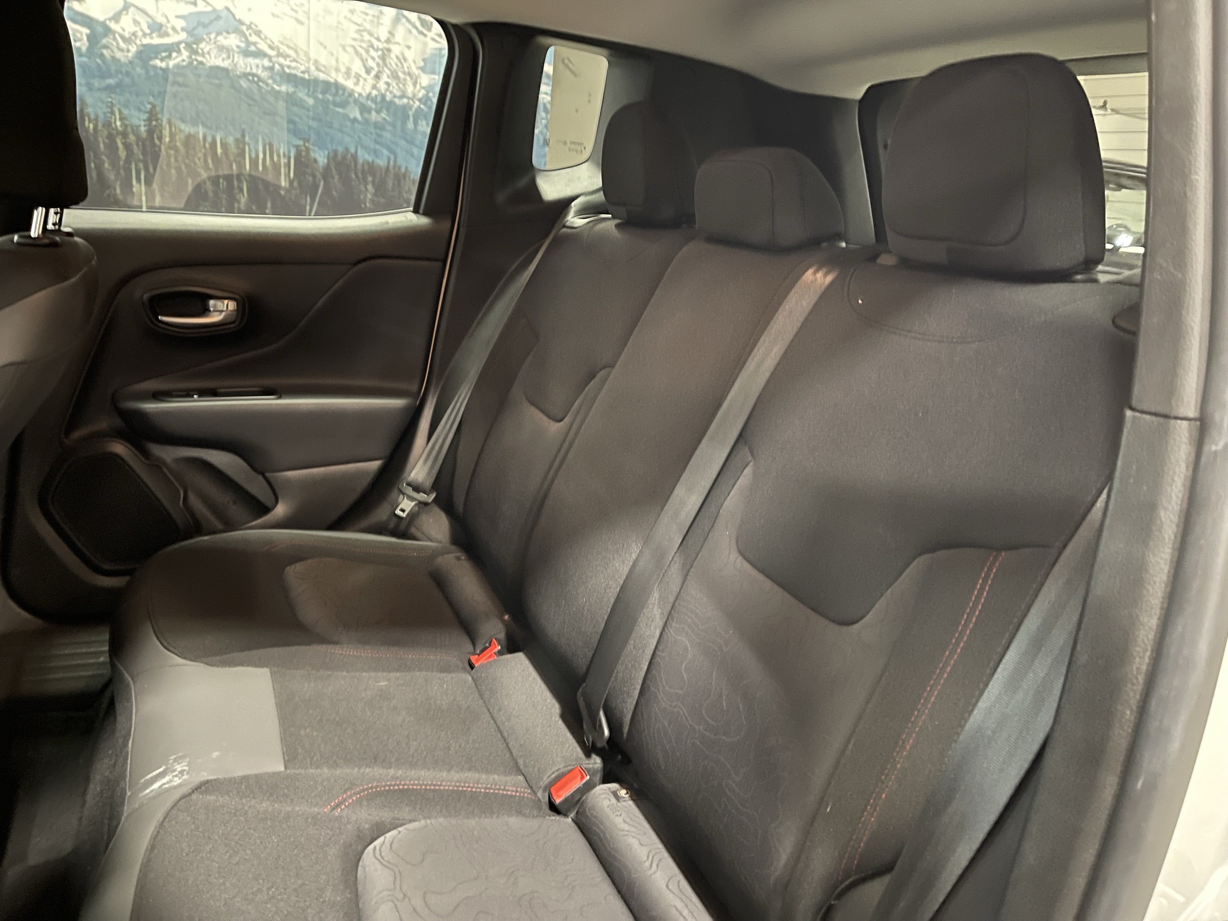 2023 Jeep Renegade Trailhawk