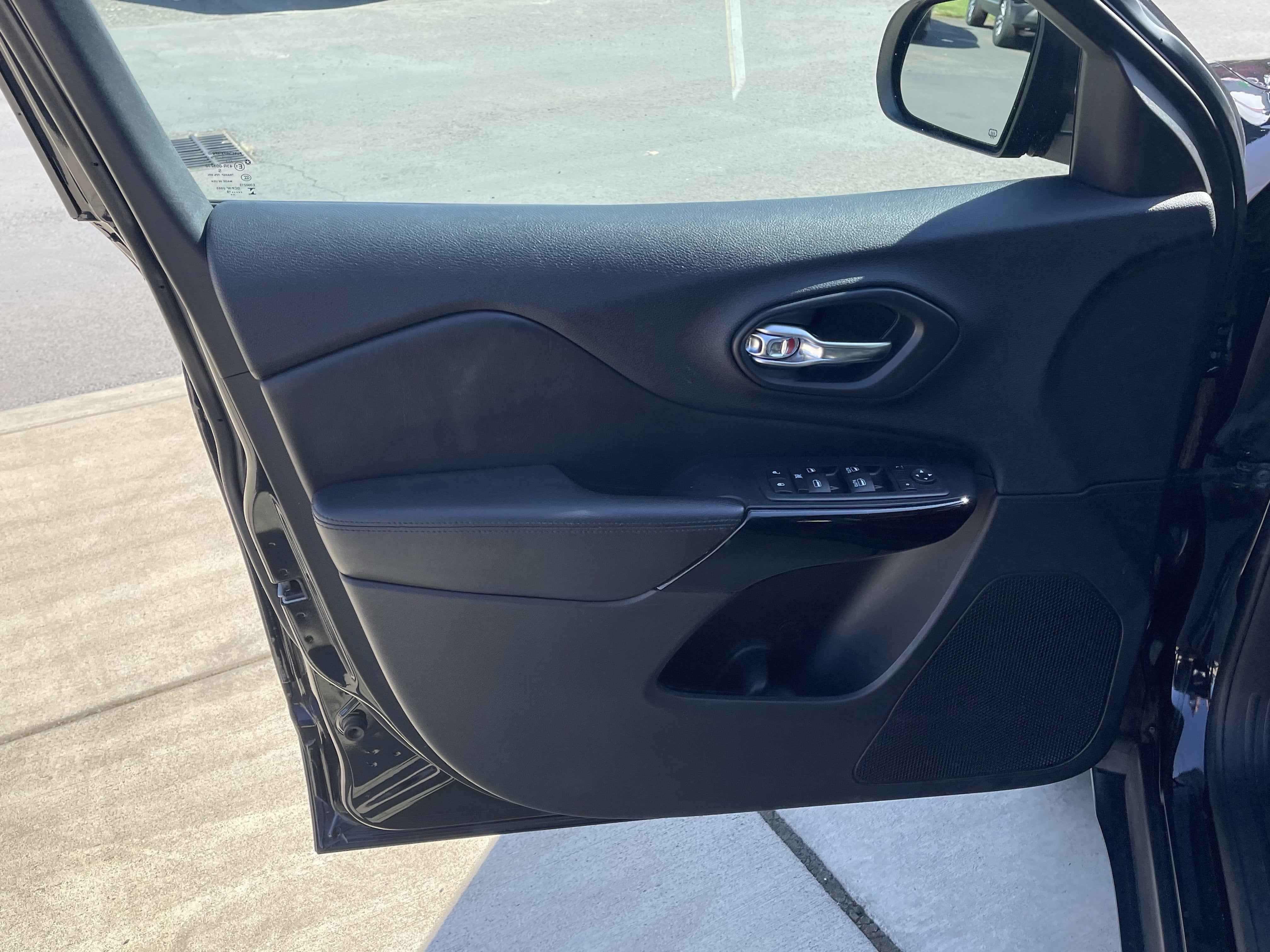 2019 Jeep Cherokee Altitude