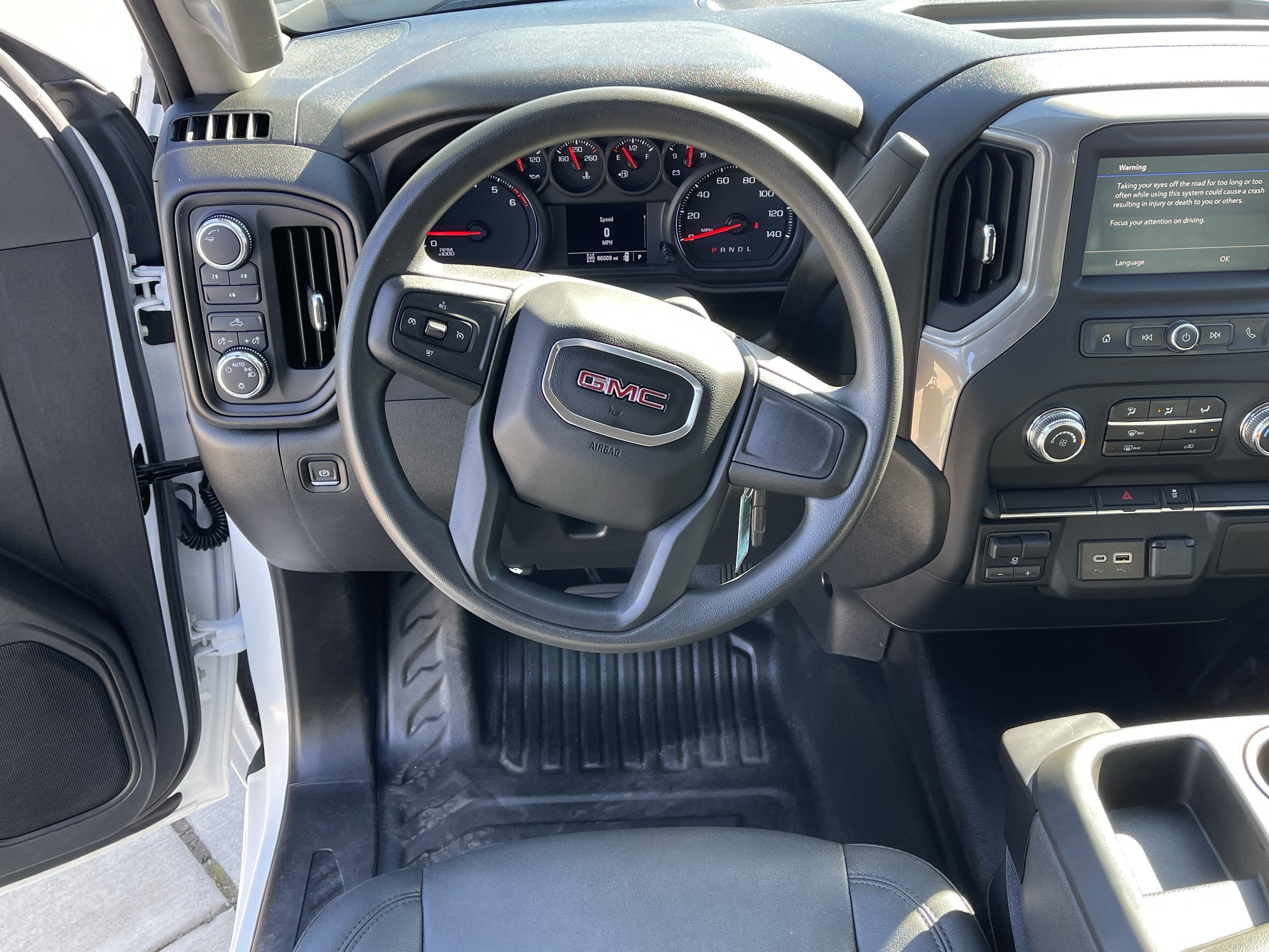 2023 GMC Sierra 2500HD Pro