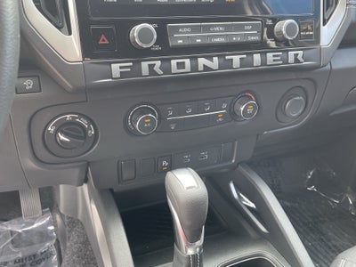 2025 Nissan Frontier SV