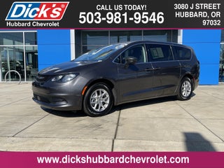 2022 Chrysler Voyager LX