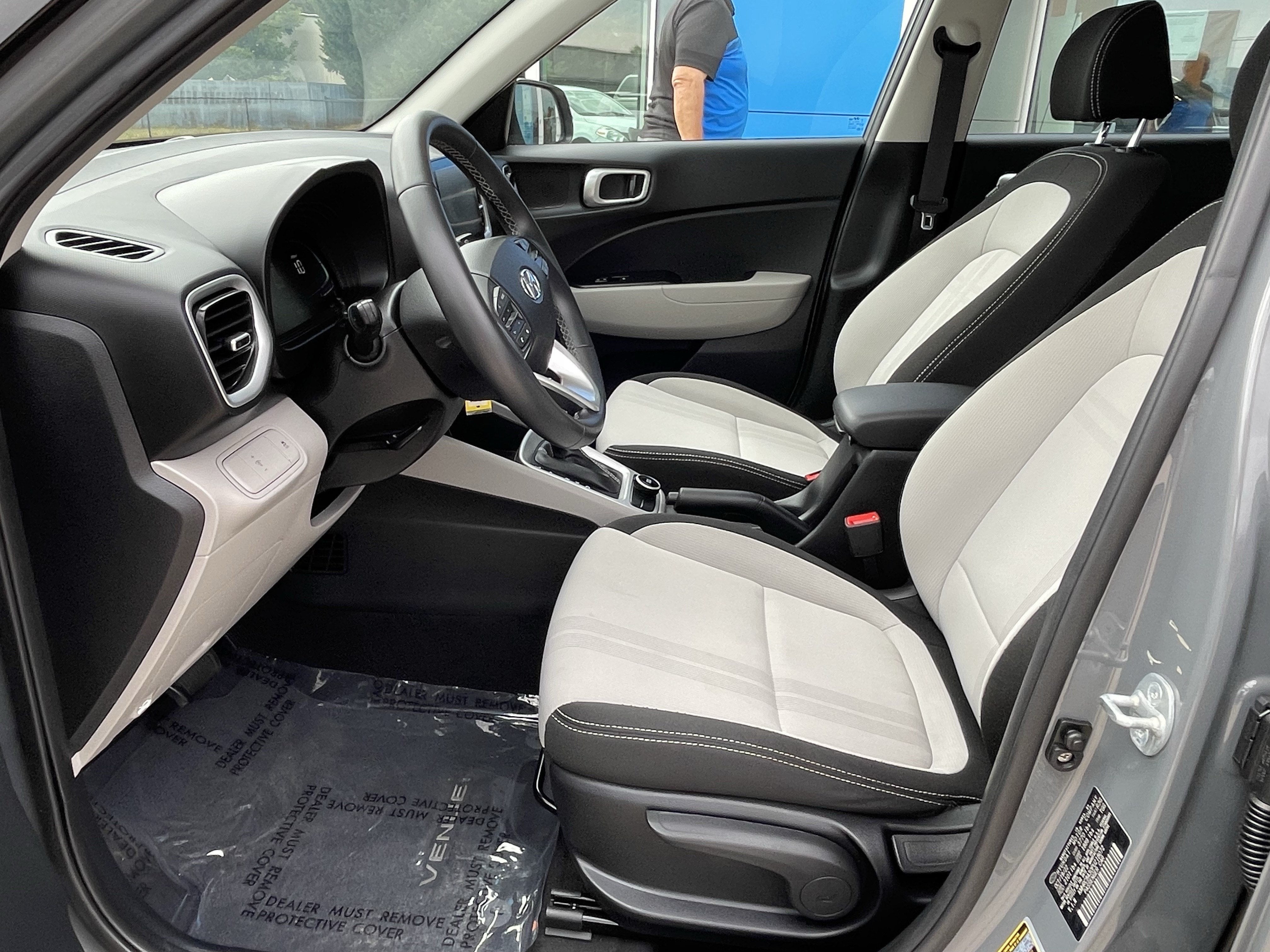 2023 Hyundai VENUE SEL