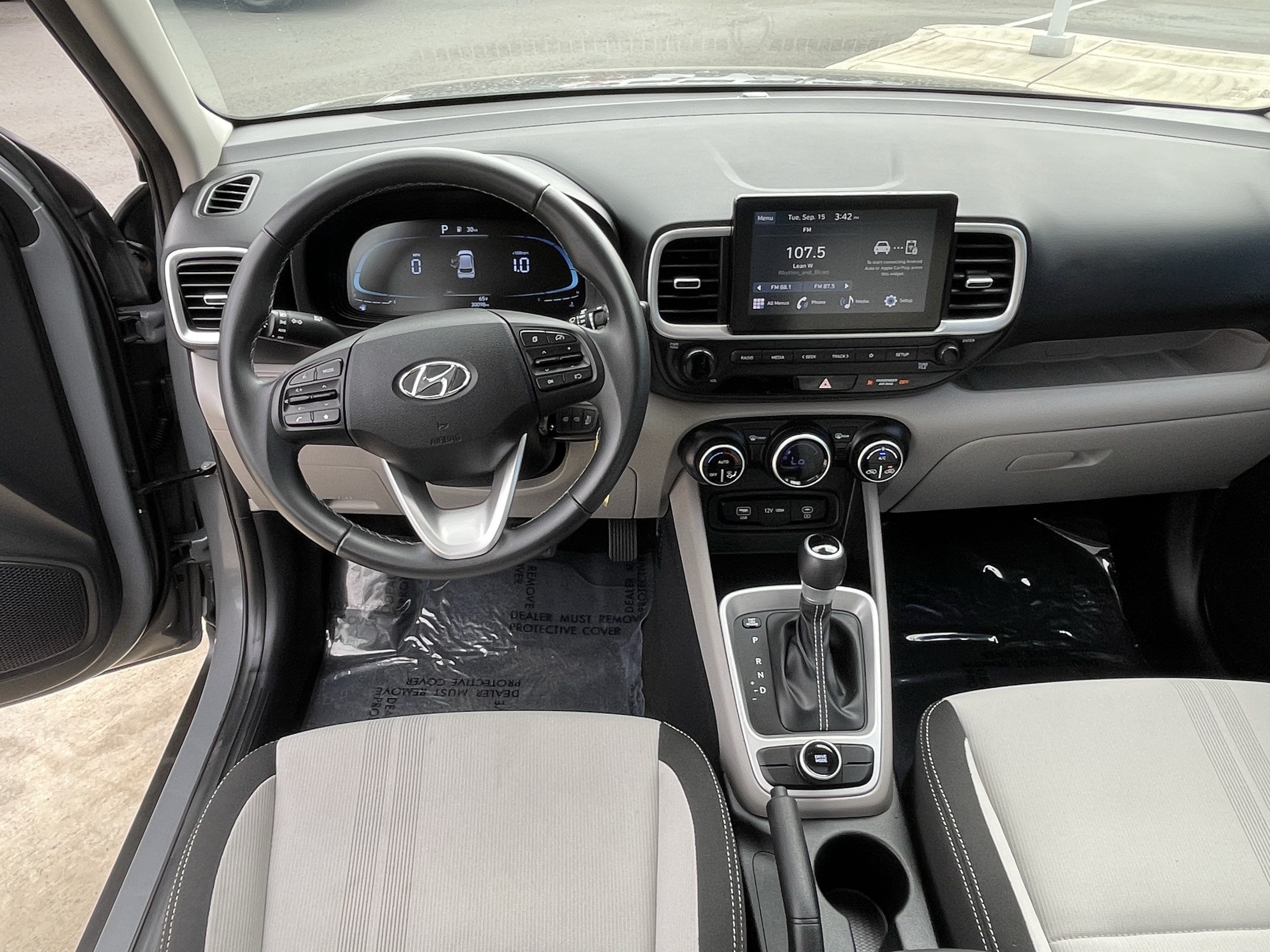 2023 Hyundai VENUE SEL